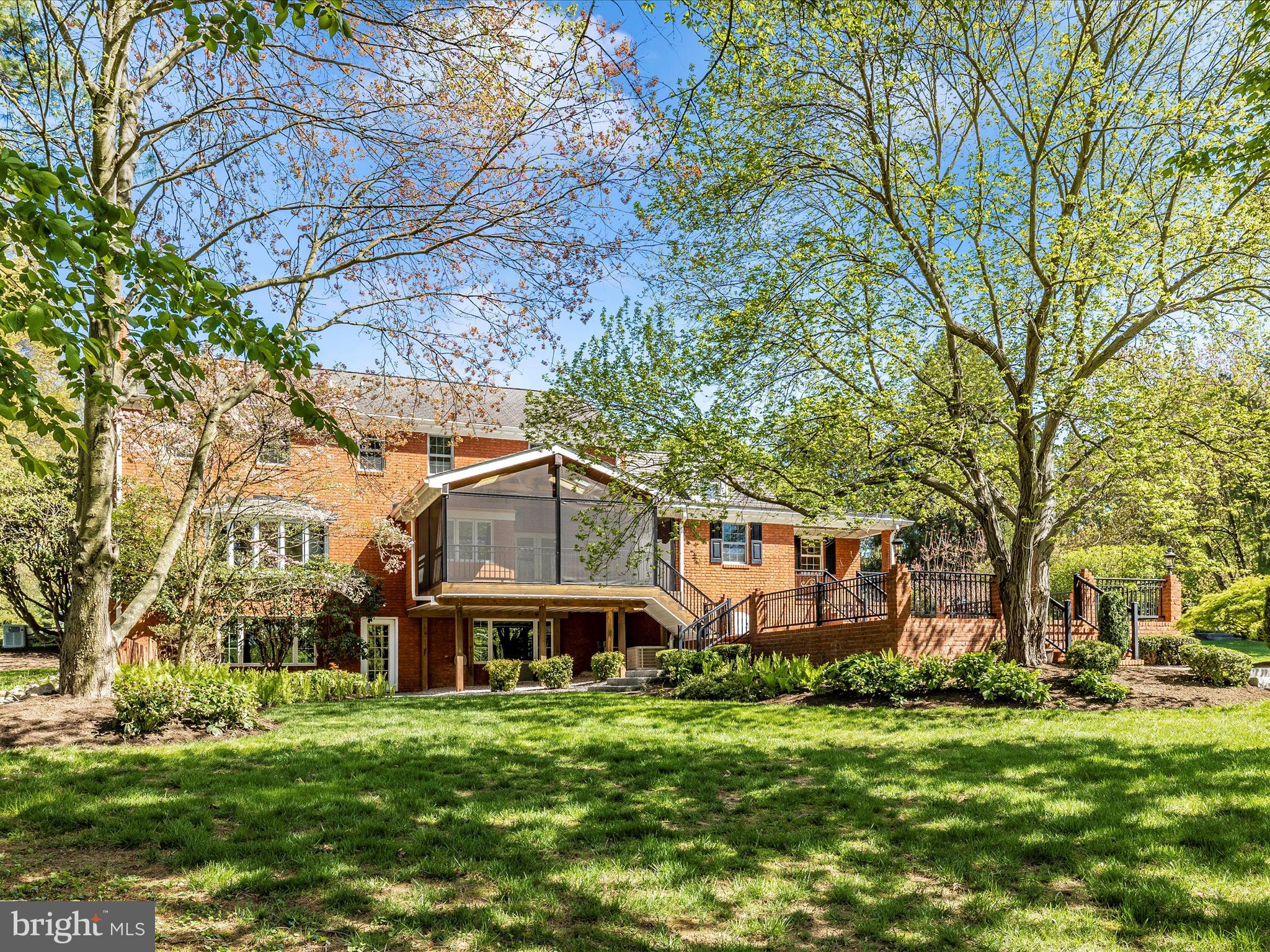 WOODMARK - Residential