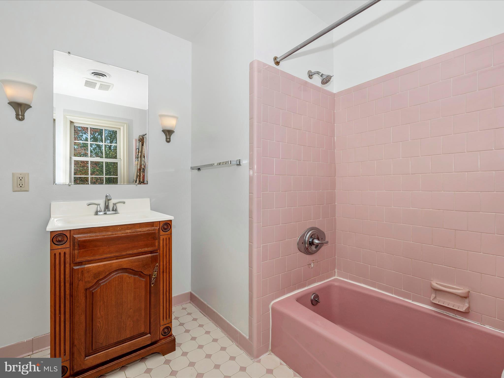 WOODMARK - Residential