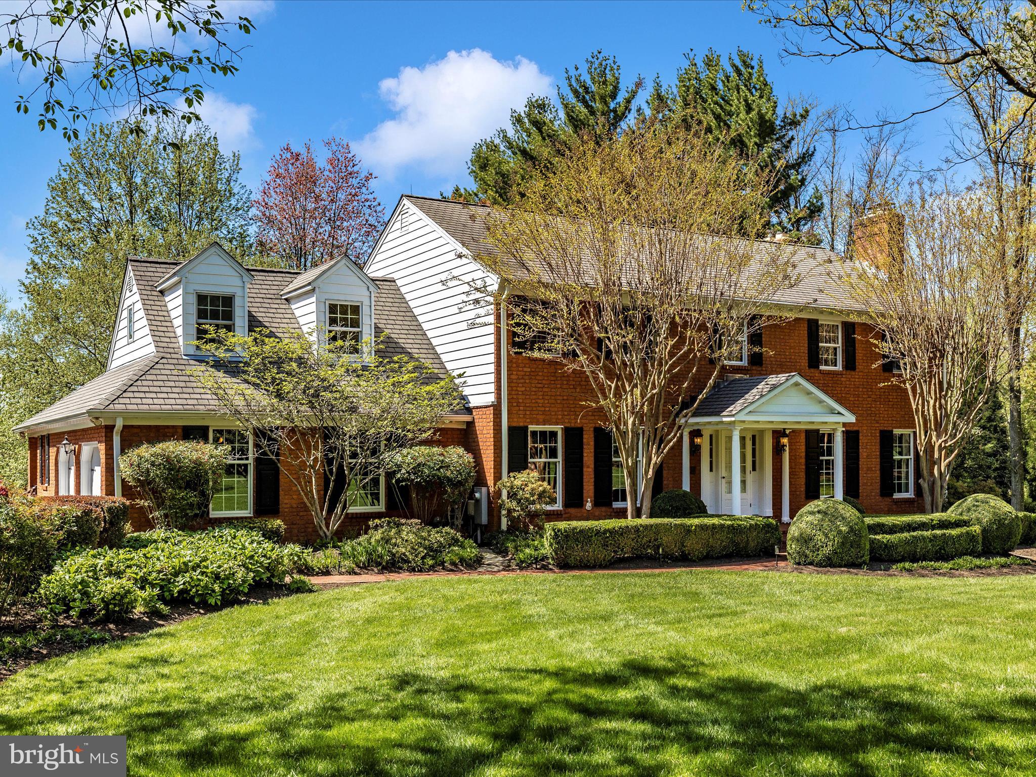 WOODMARK - Residential