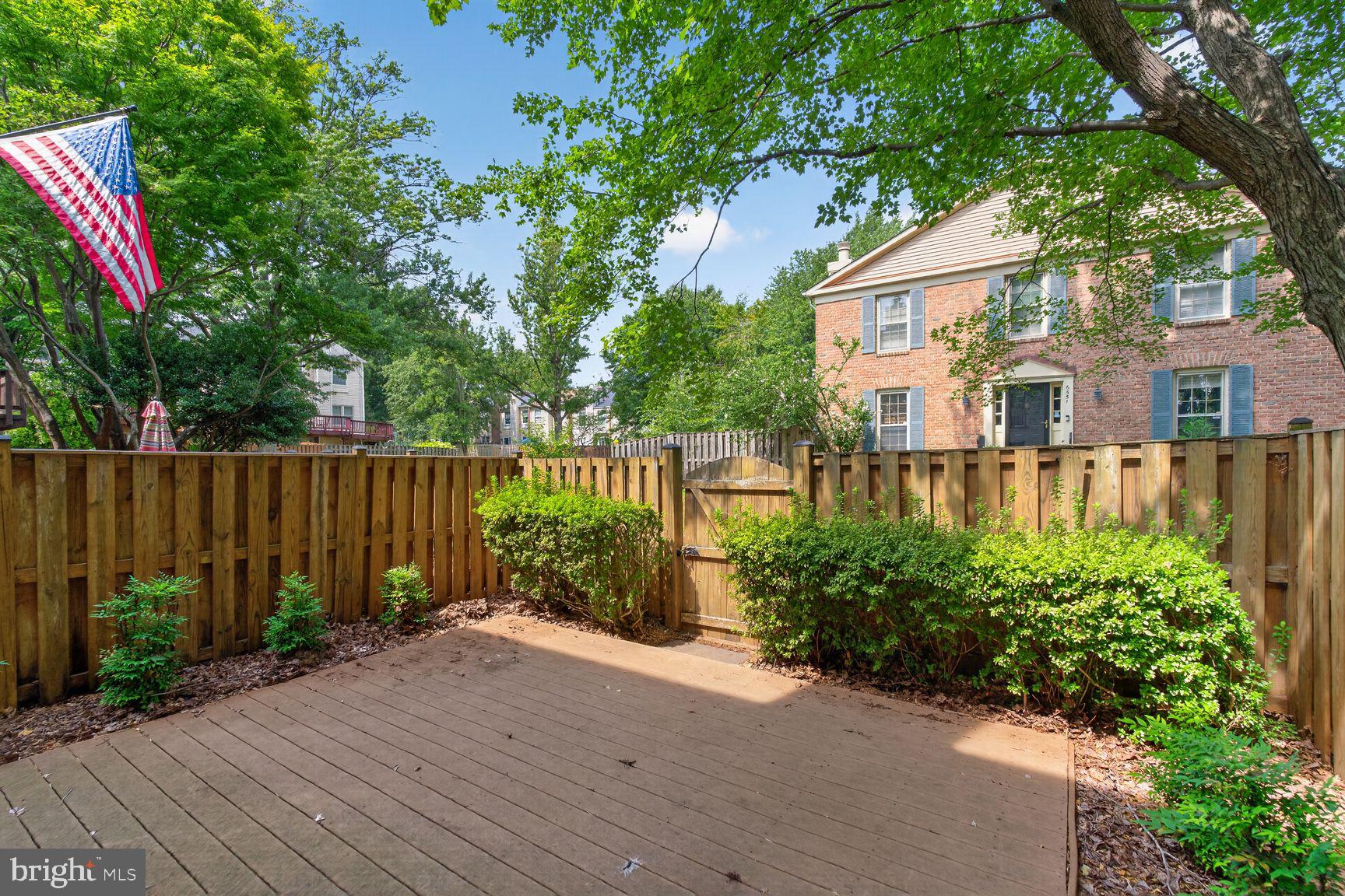 6548 BERMUDA GREEN COURT