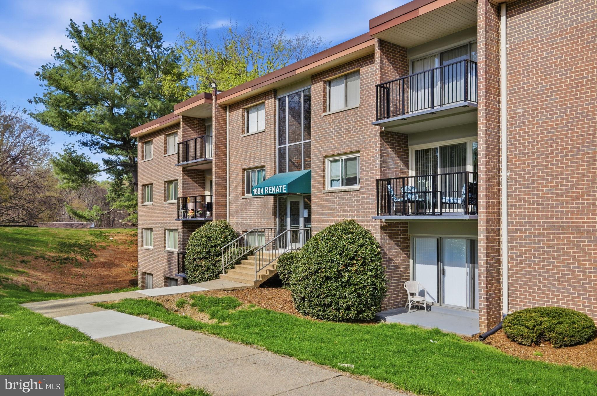 OCCOQUAN RIDGE CONDO - Residential