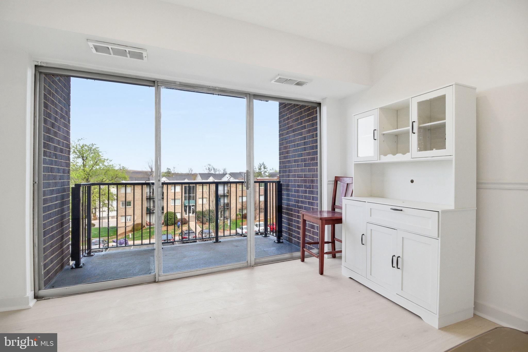 OCCOQUAN RIDGE CONDO - Residential