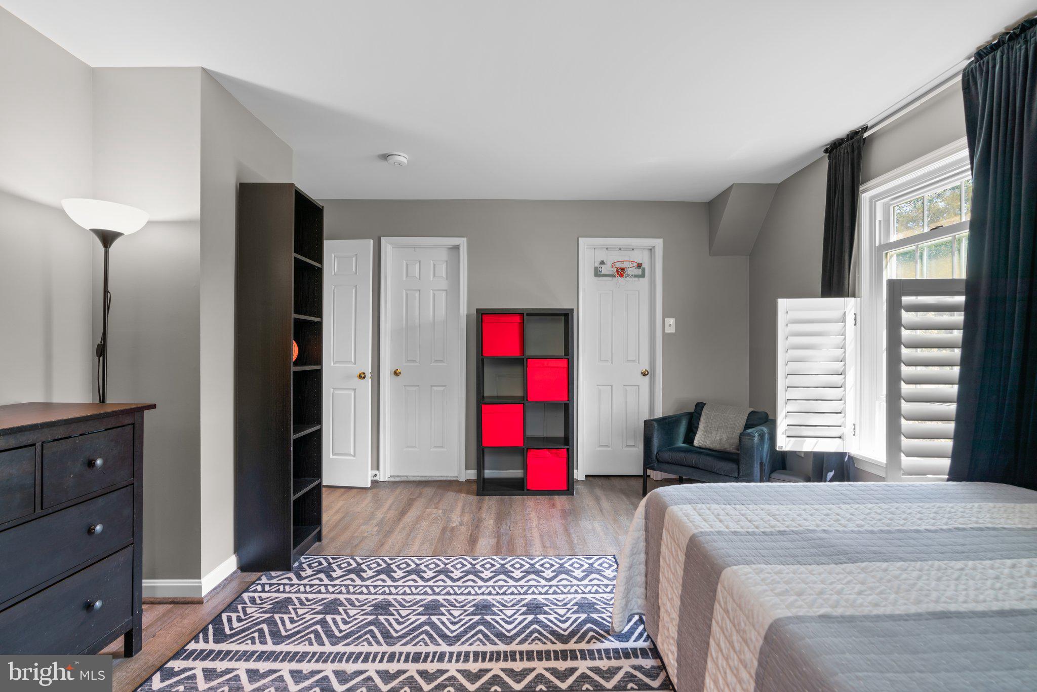 SNOWDENS MILL - Residential