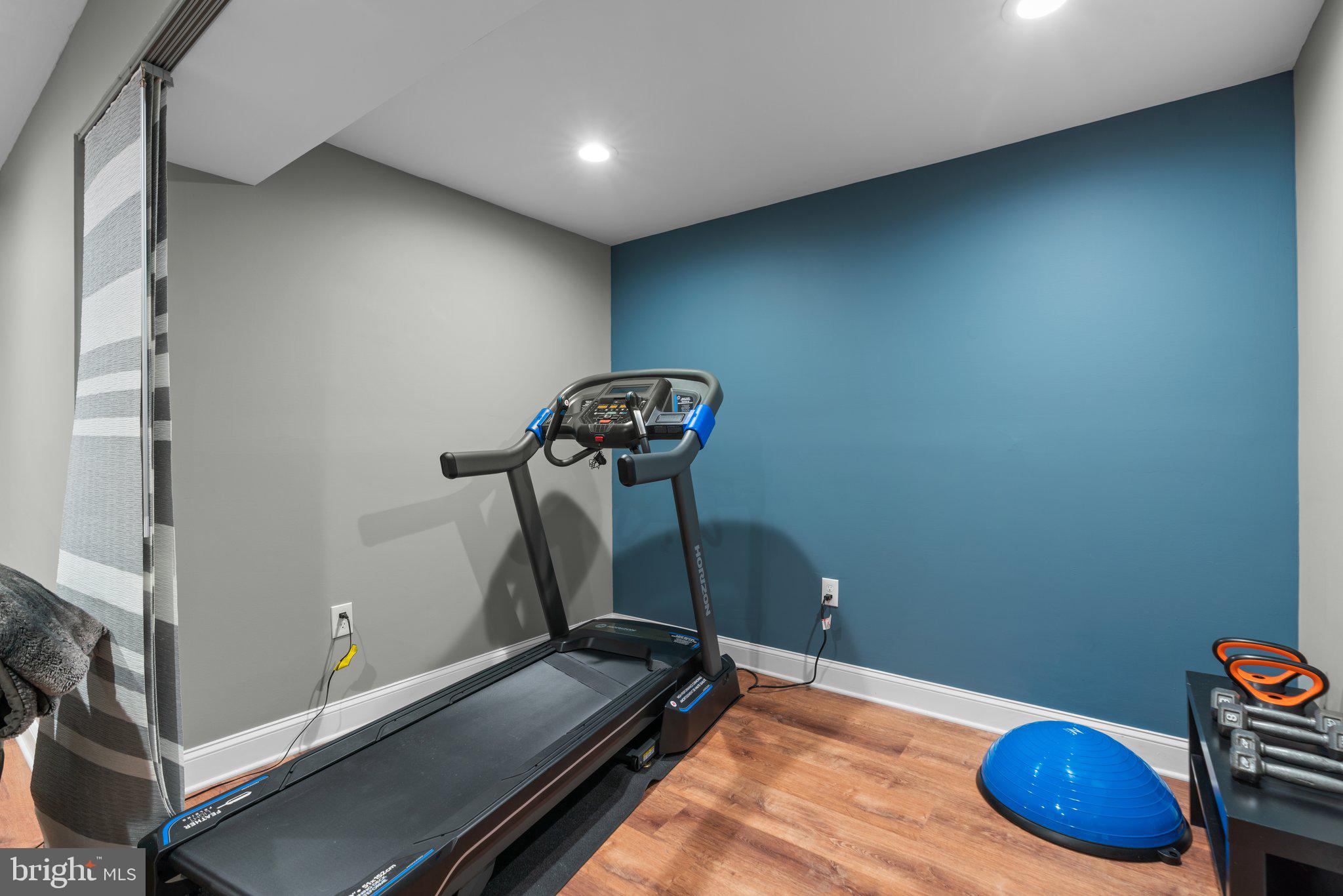 SNOWDENS MILL - Residential