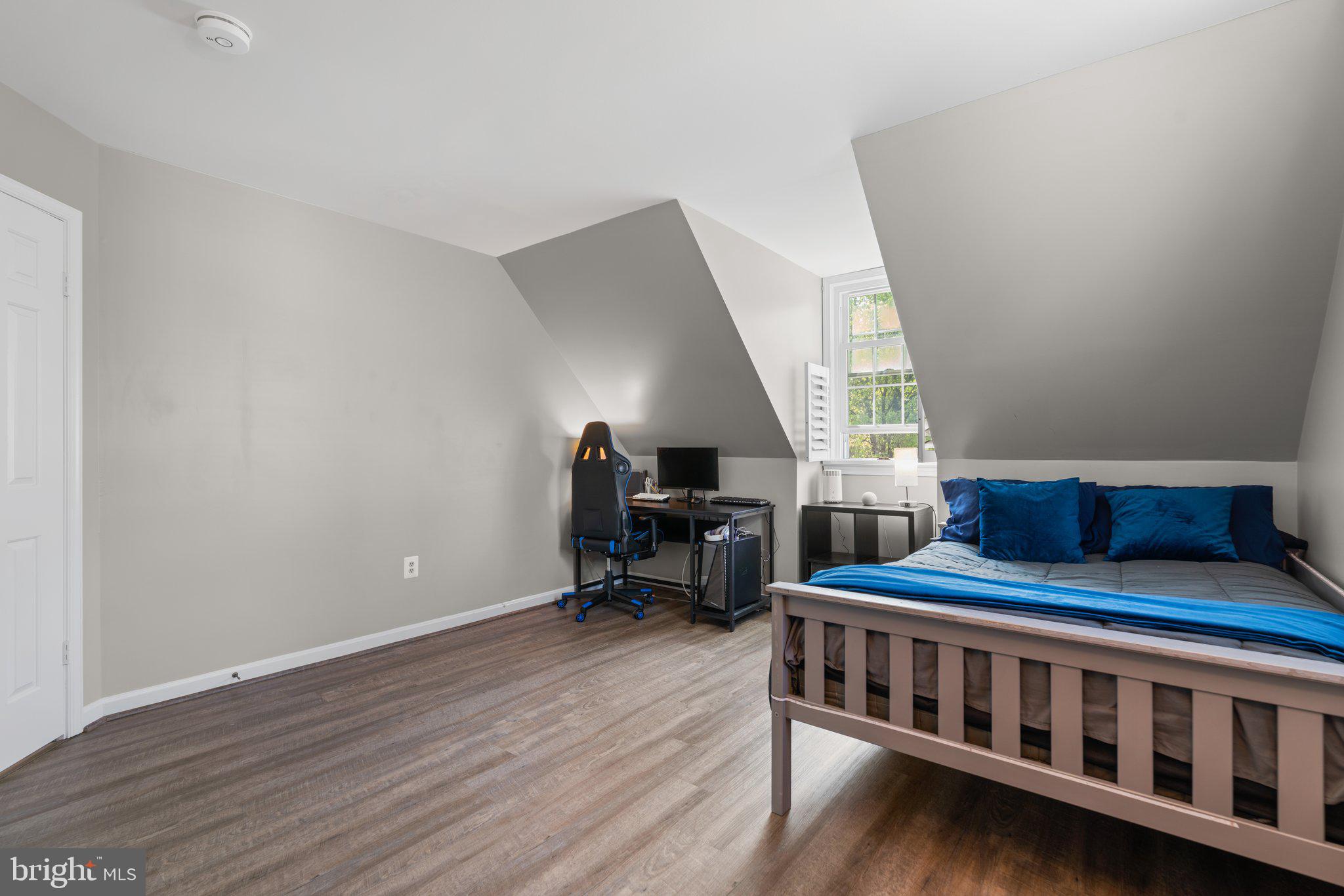 SNOWDENS MILL - Residential