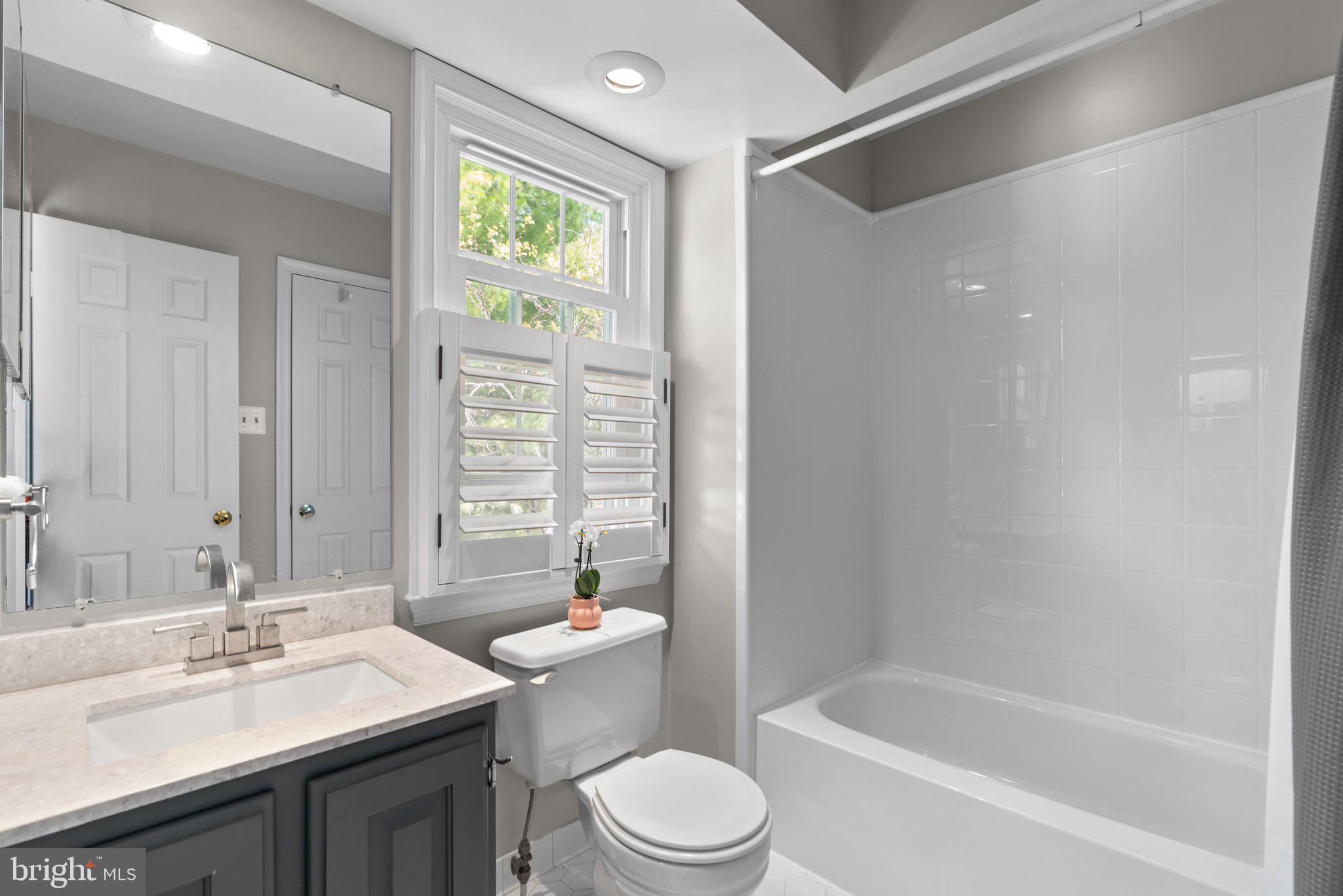 SNOWDENS MILL - Residential