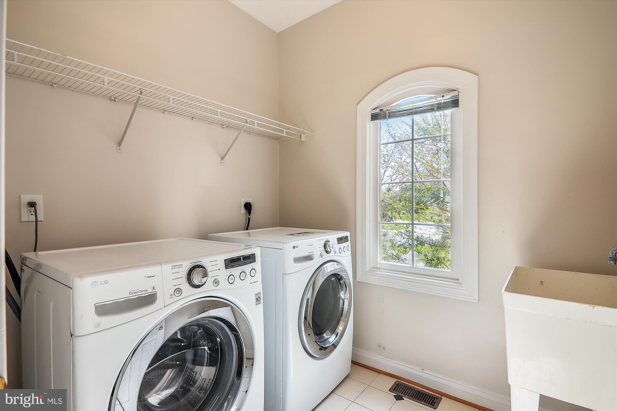 SMALLS NURSERY - Residential