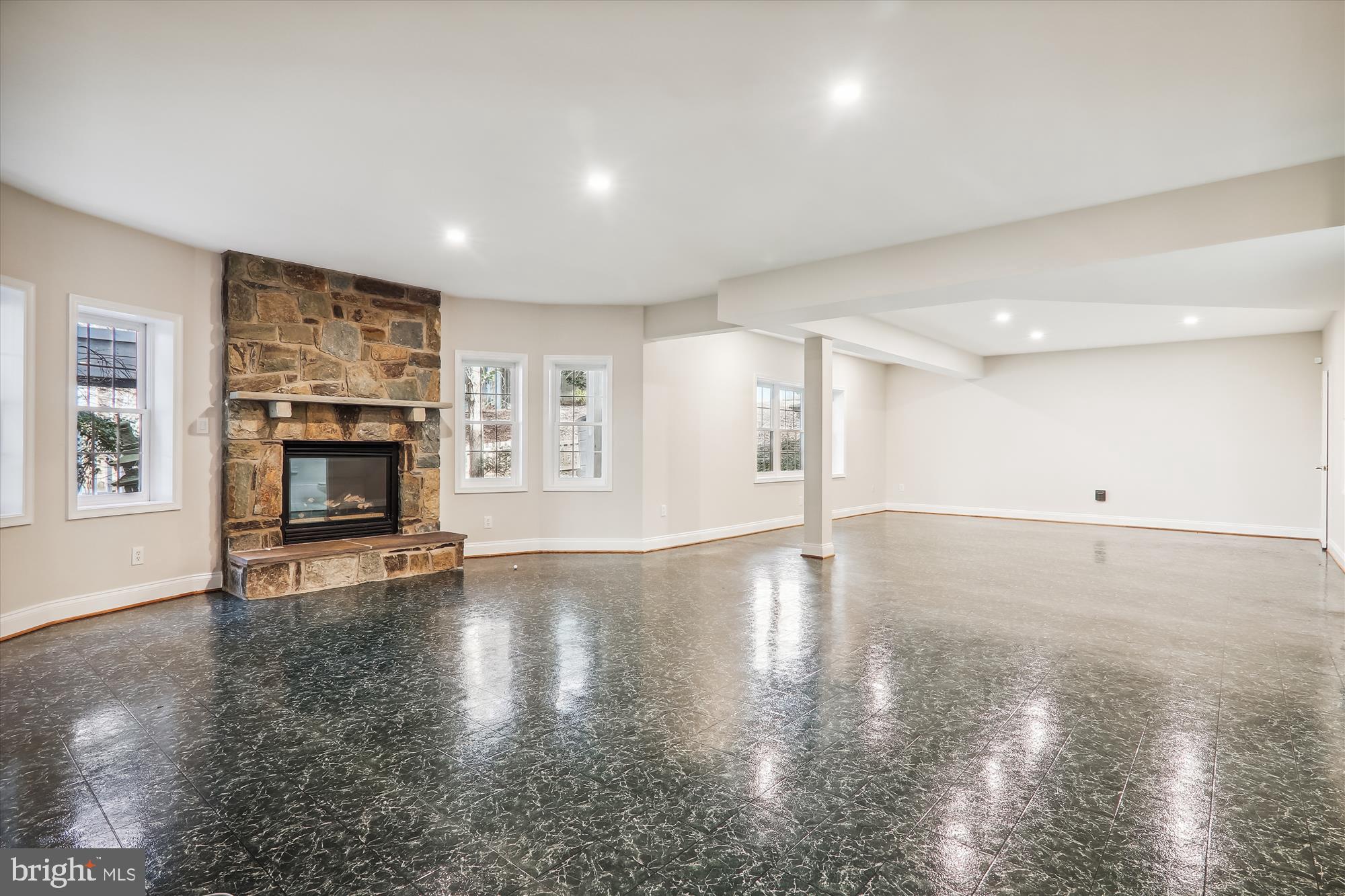 SMALLS NURSERY - Residential