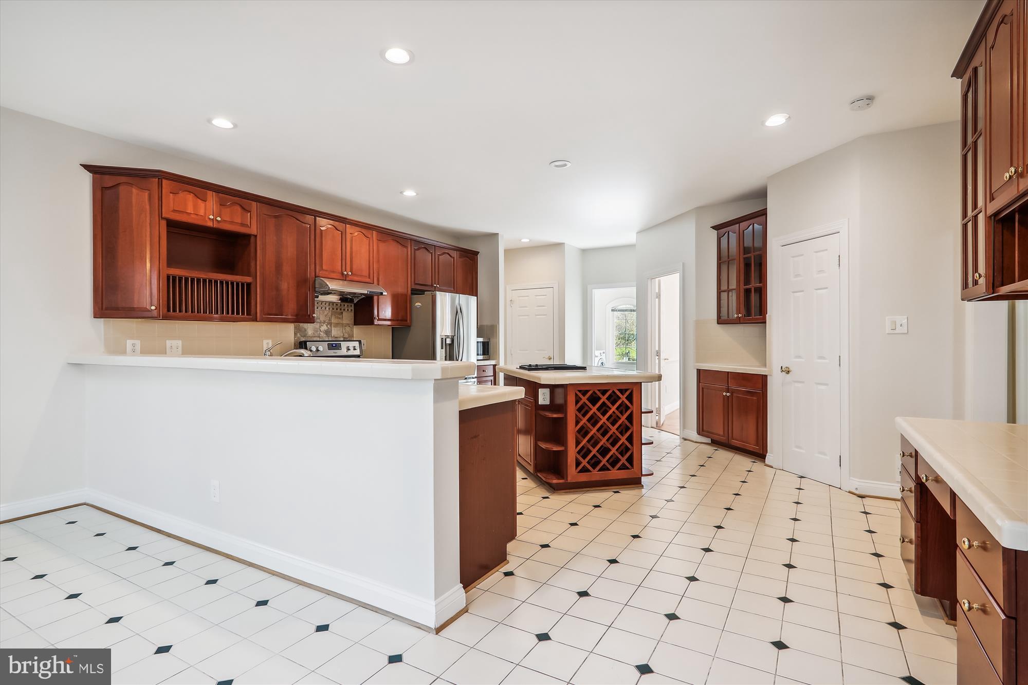 SMALLS NURSERY - Residential