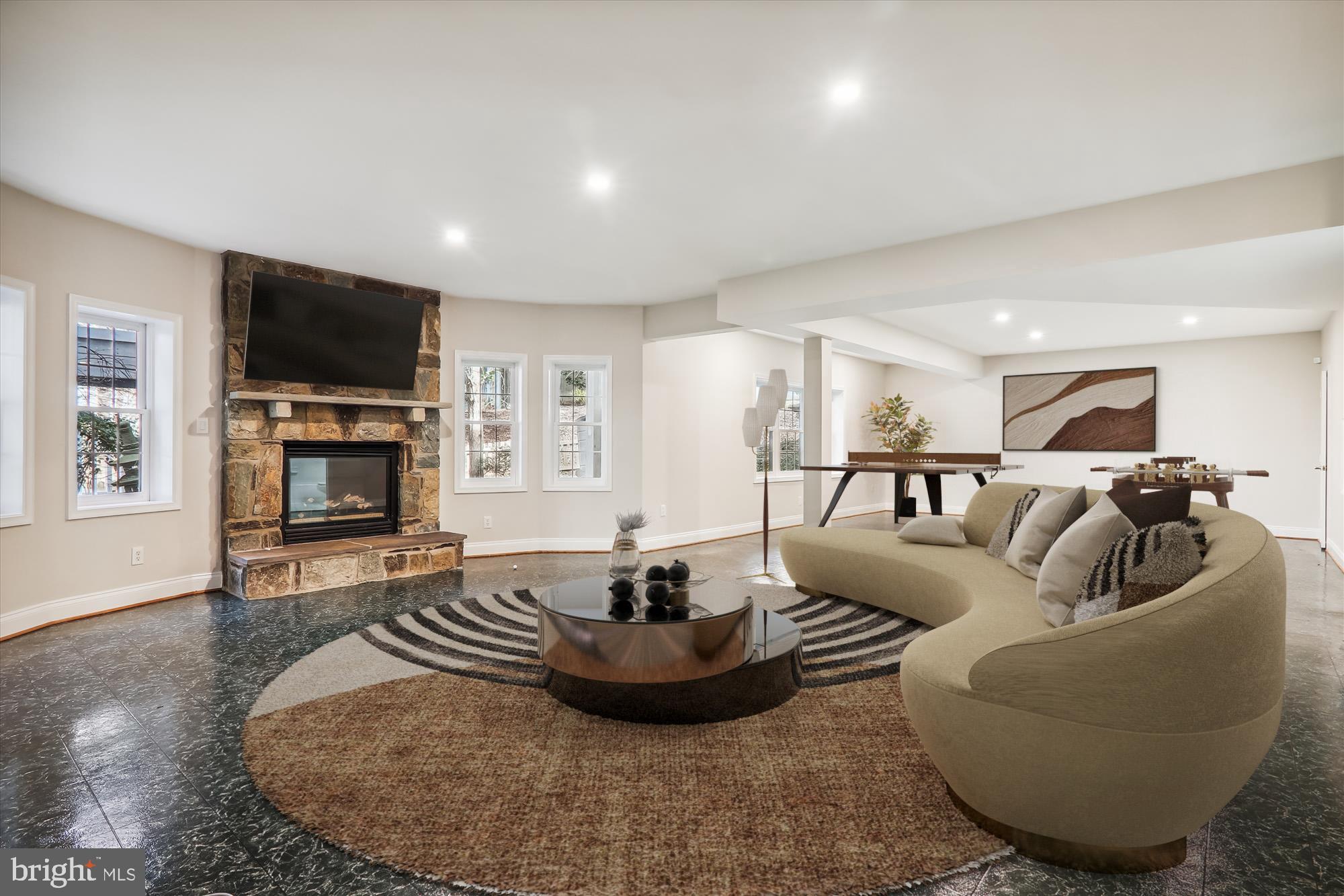 SMALLS NURSERY - Residential