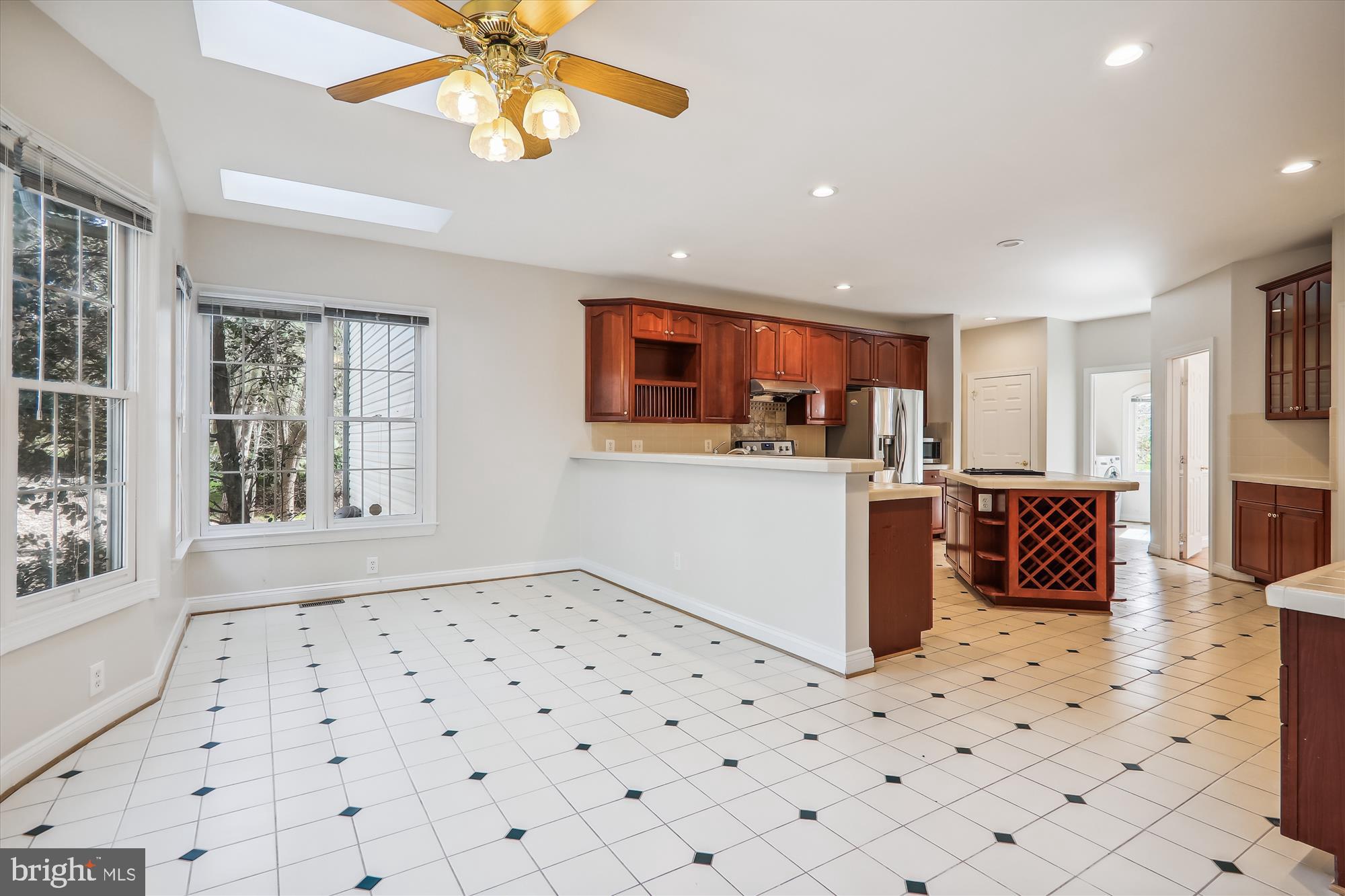 SMALLS NURSERY - Residential