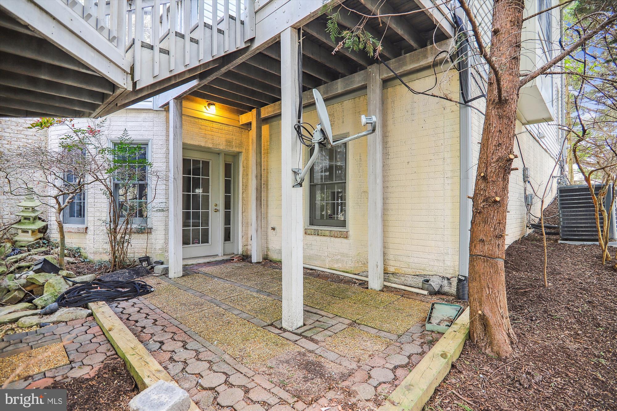 SMALLS NURSERY - Residential