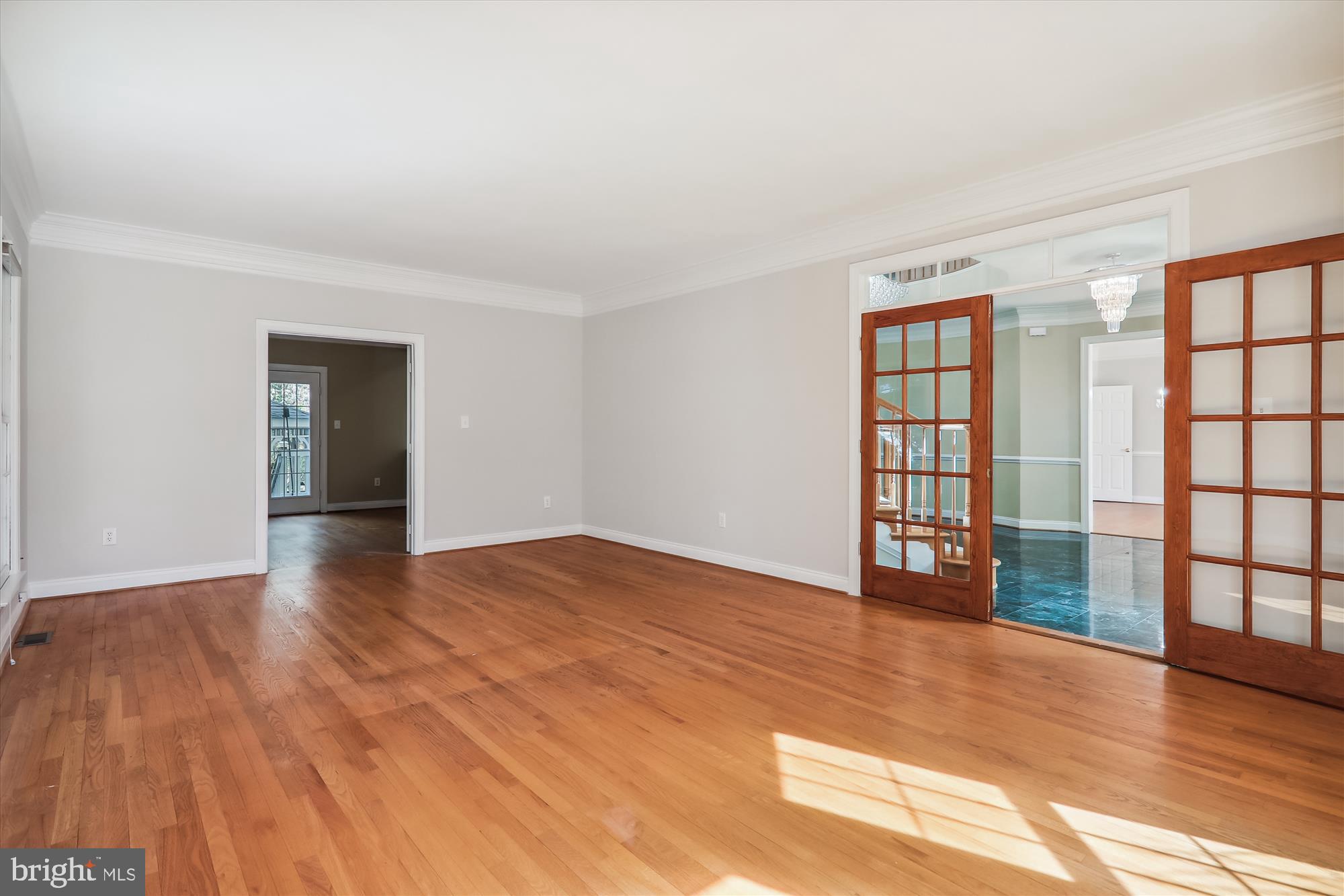 SMALLS NURSERY - Residential