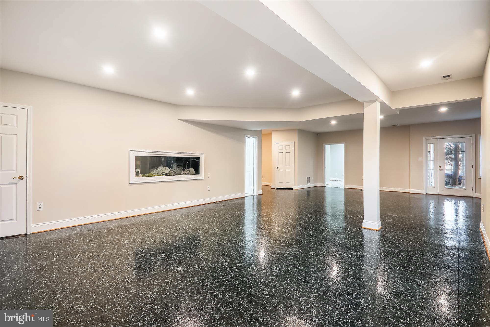 SMALLS NURSERY - Residential