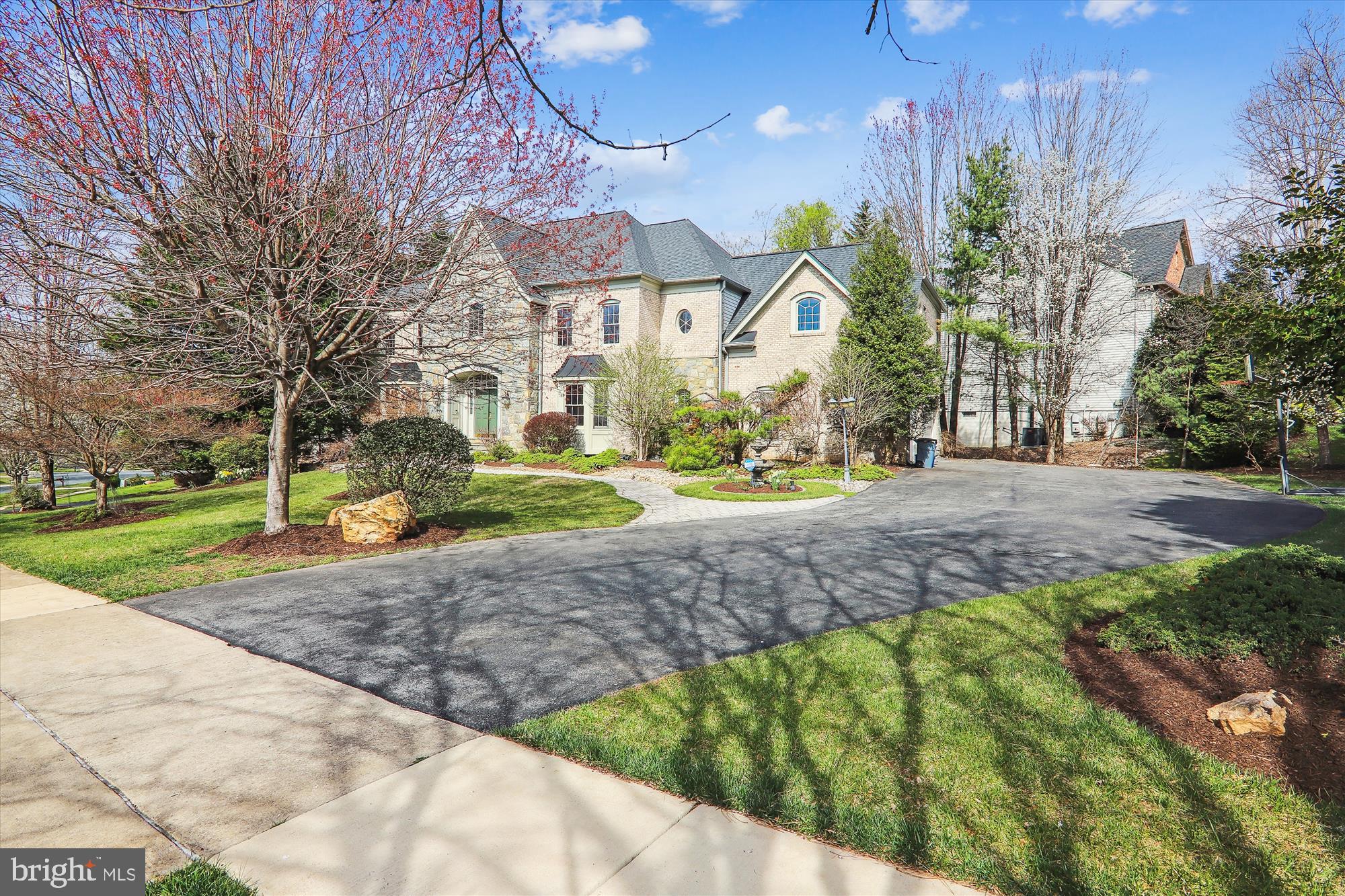 SMALLS NURSERY - Residential