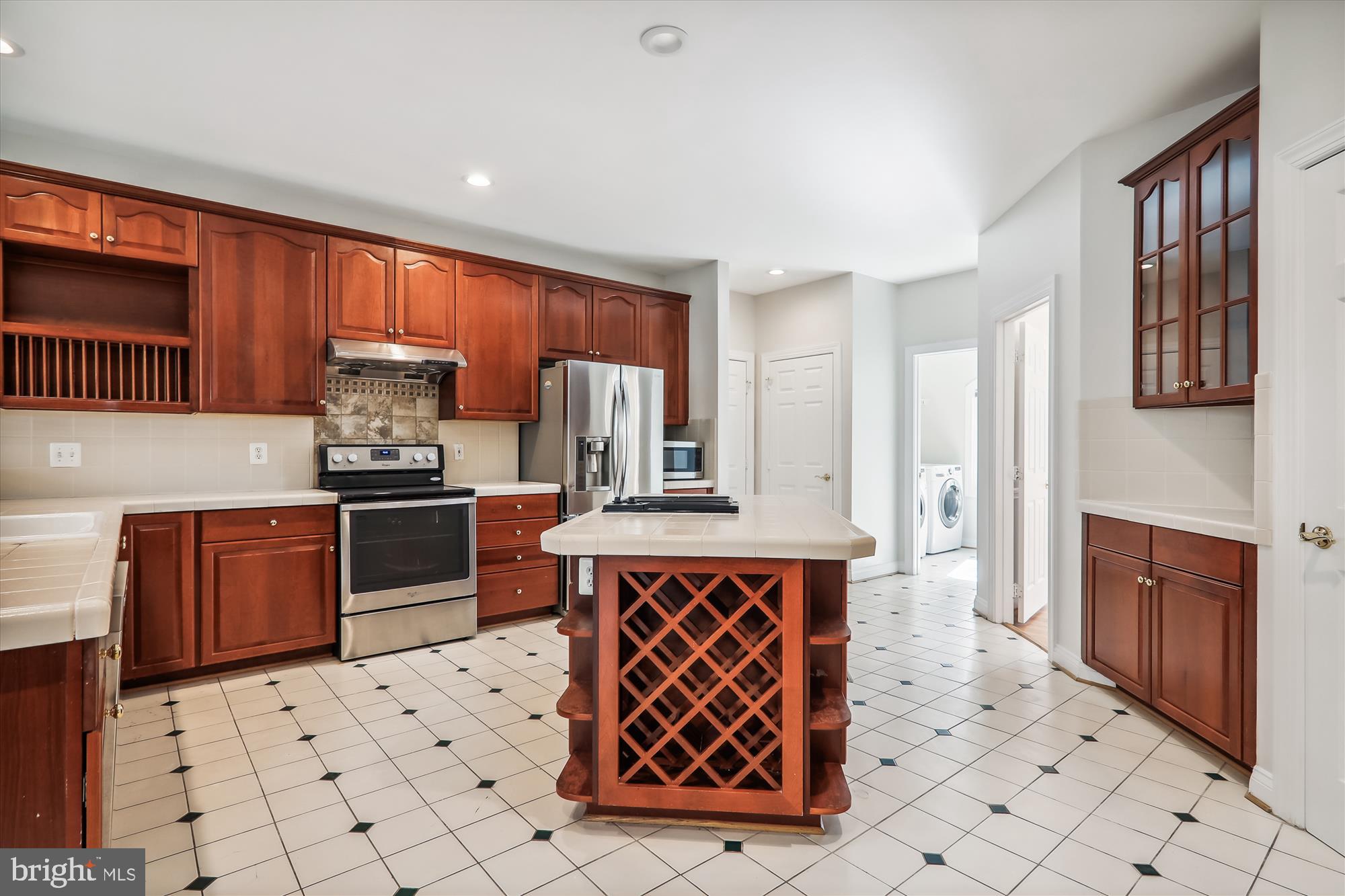 SMALLS NURSERY - Residential