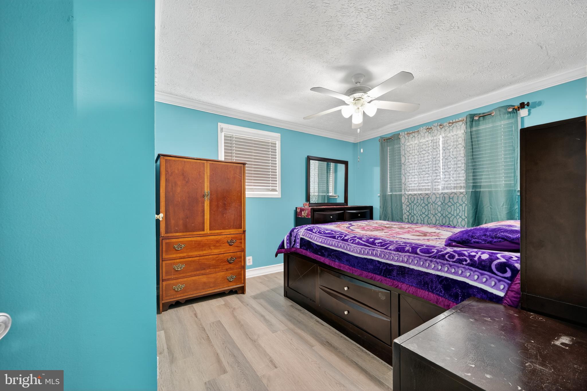 ADELPHI KNOLLS - Residential