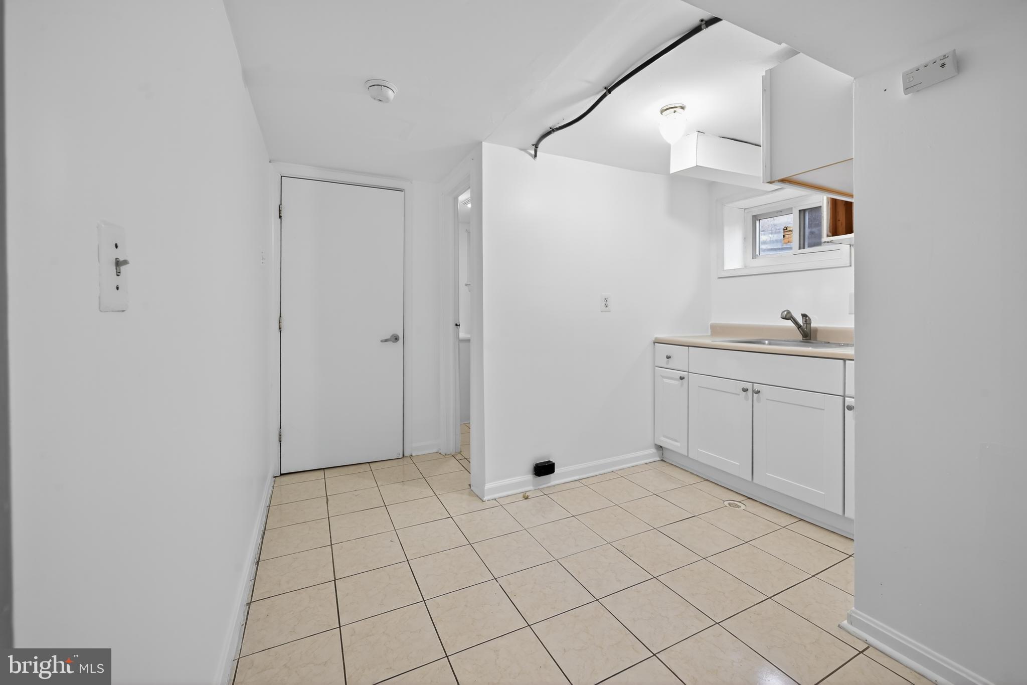 ADELPHI KNOLLS - Residential