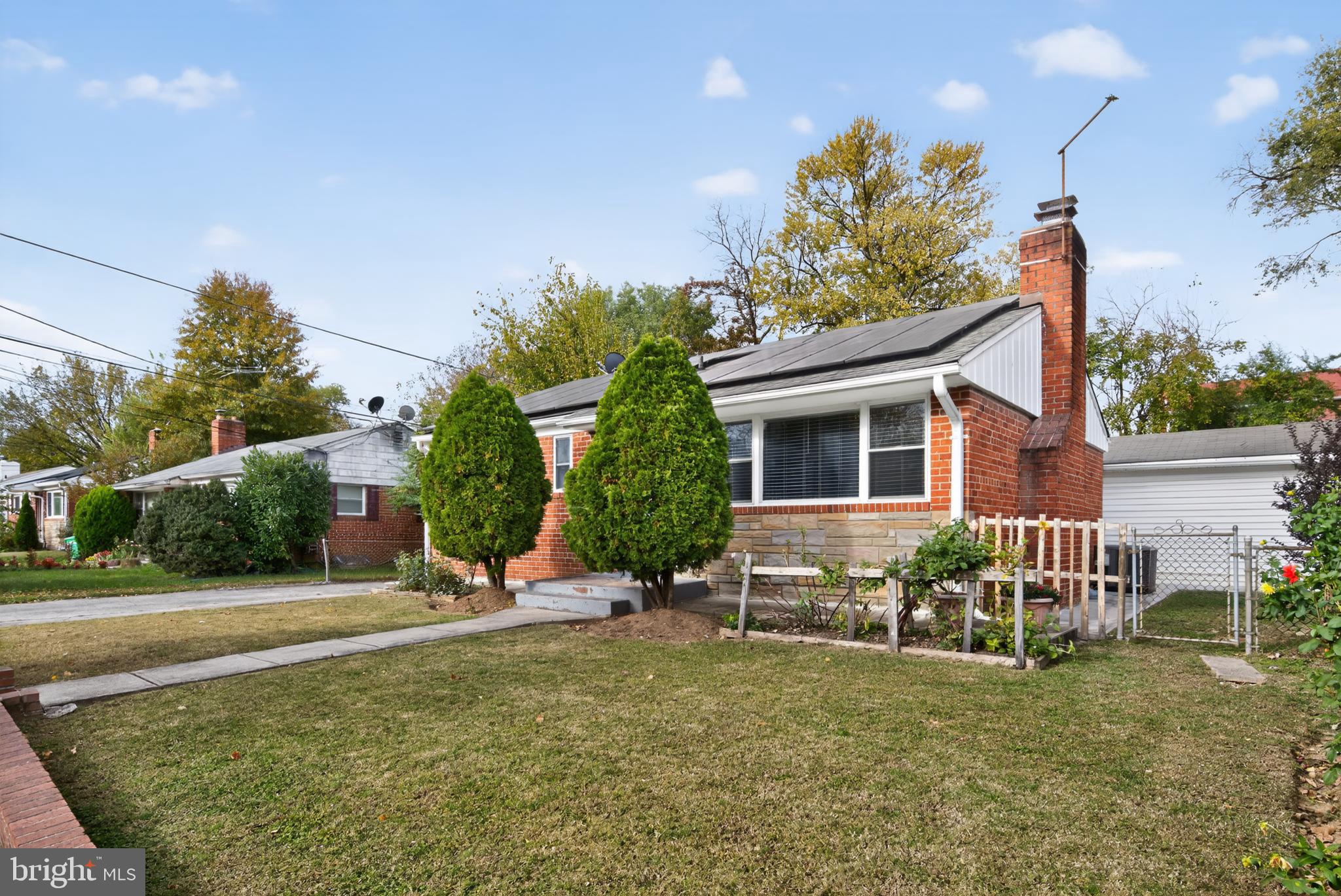 ADELPHI KNOLLS - Residential