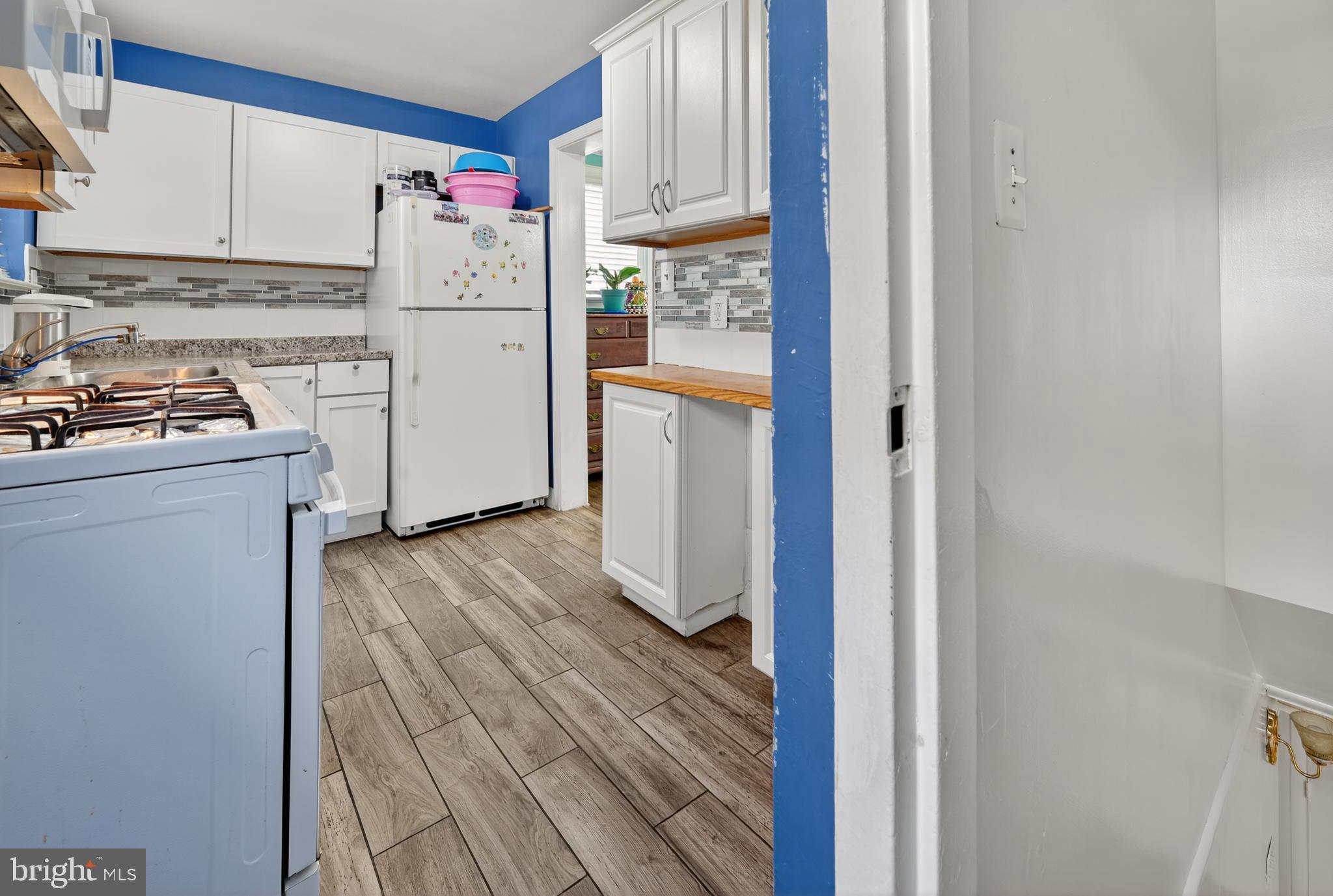 ADELPHI KNOLLS - Residential