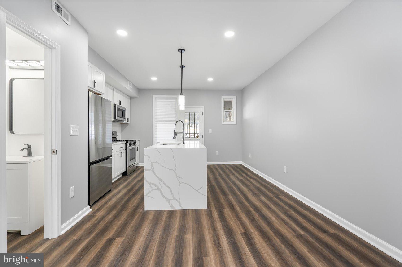 EAST BALTIMORE MIDWAY - Residential