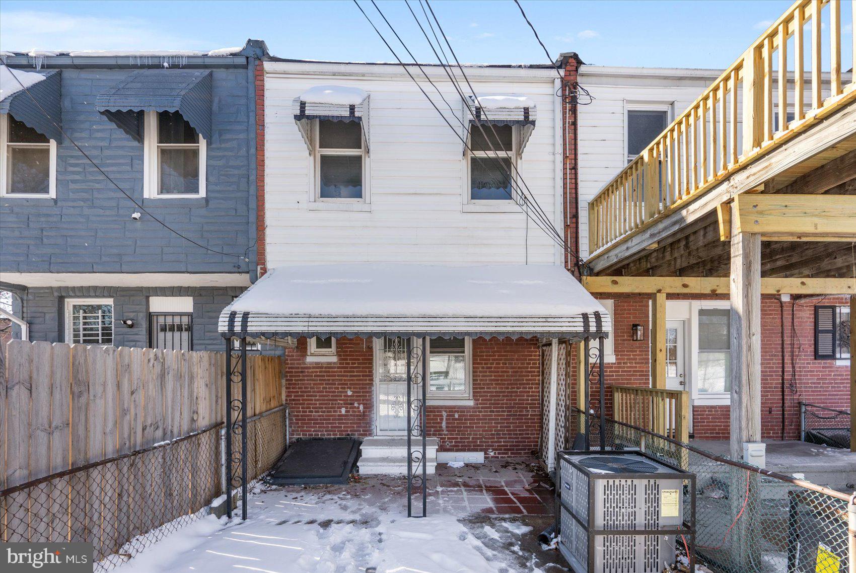 EAST BALTIMORE MIDWAY - Residential