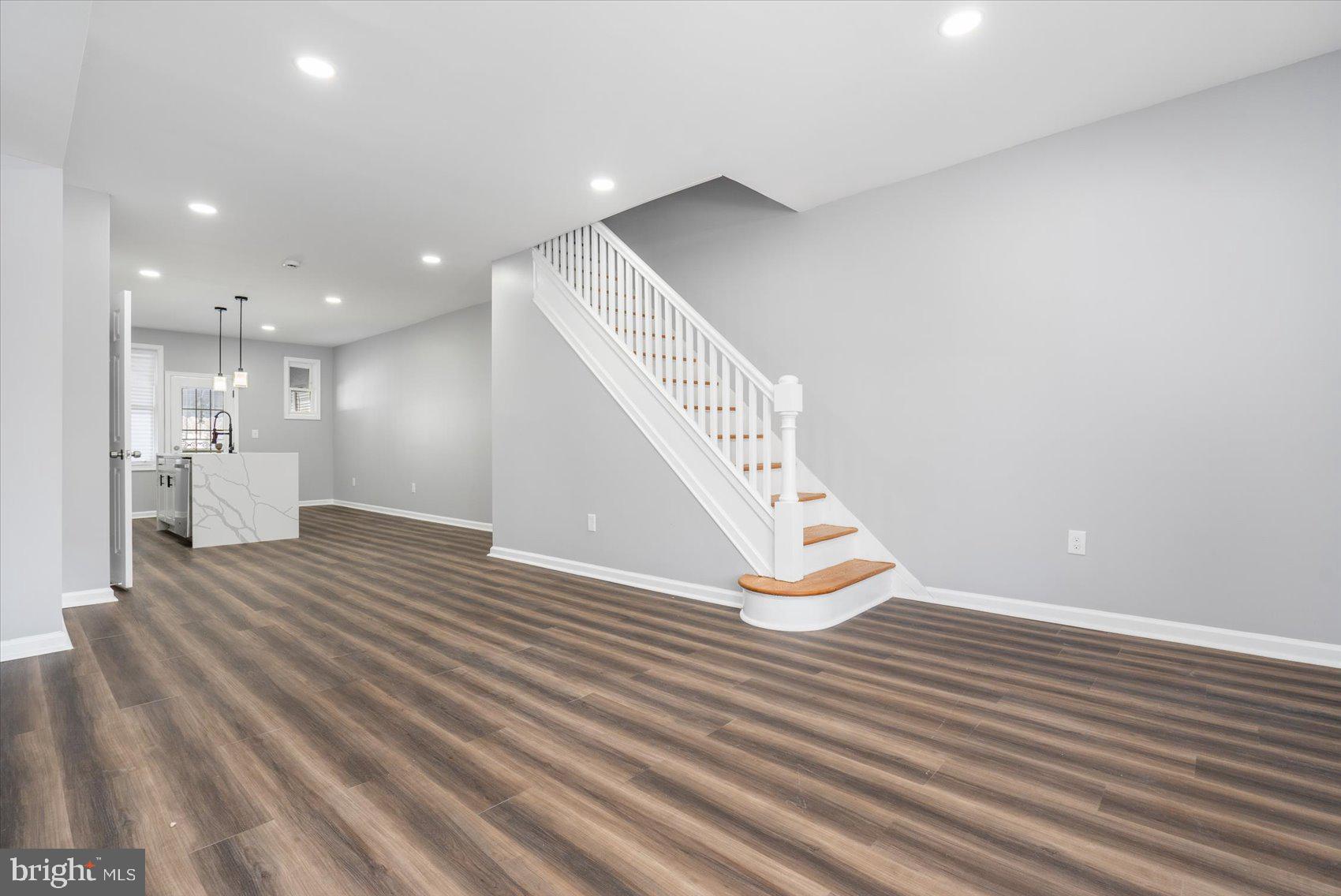EAST BALTIMORE MIDWAY - Residential