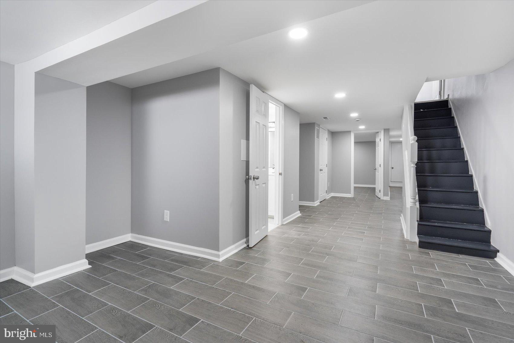 EAST BALTIMORE MIDWAY - Residential