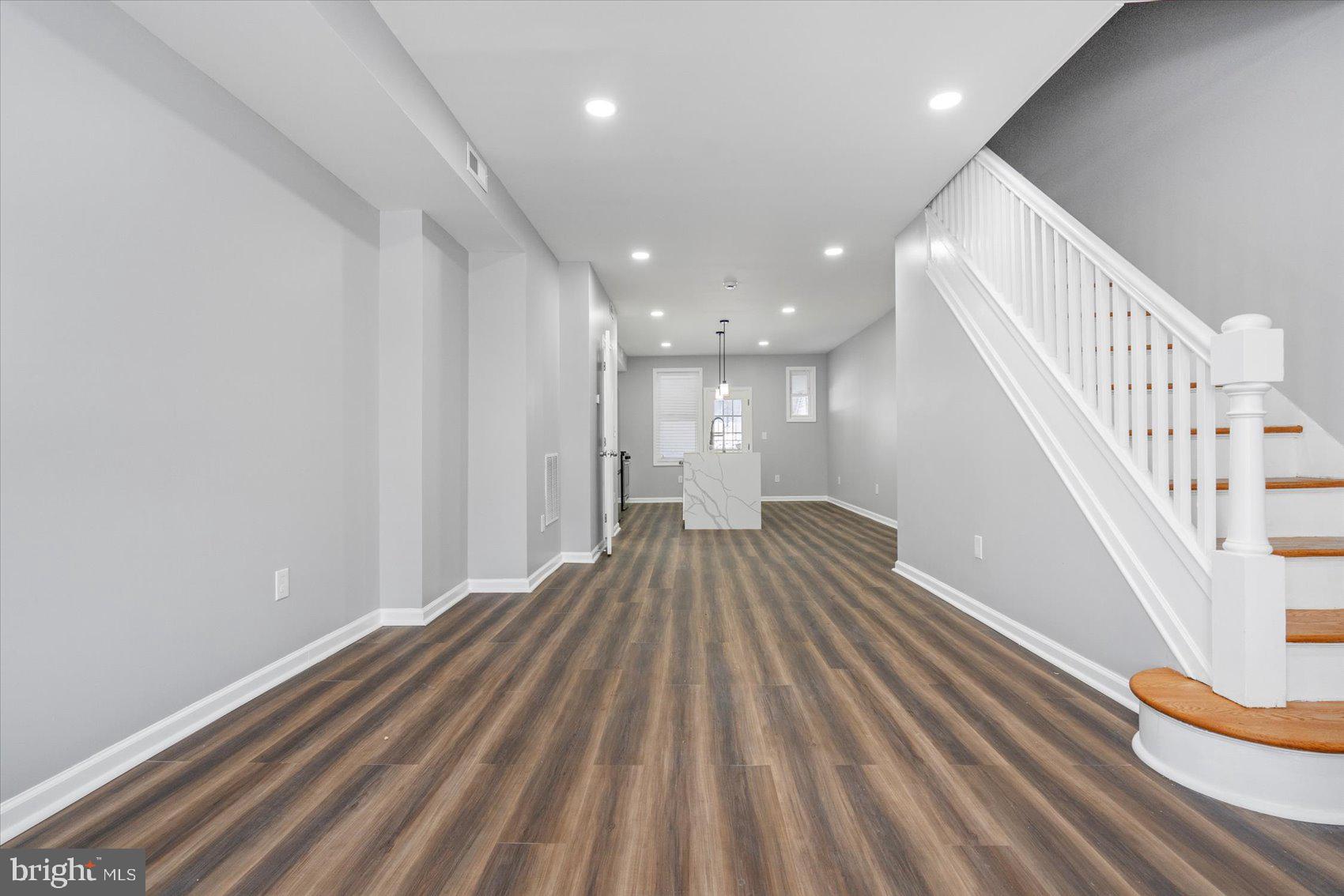 EAST BALTIMORE MIDWAY - Residential