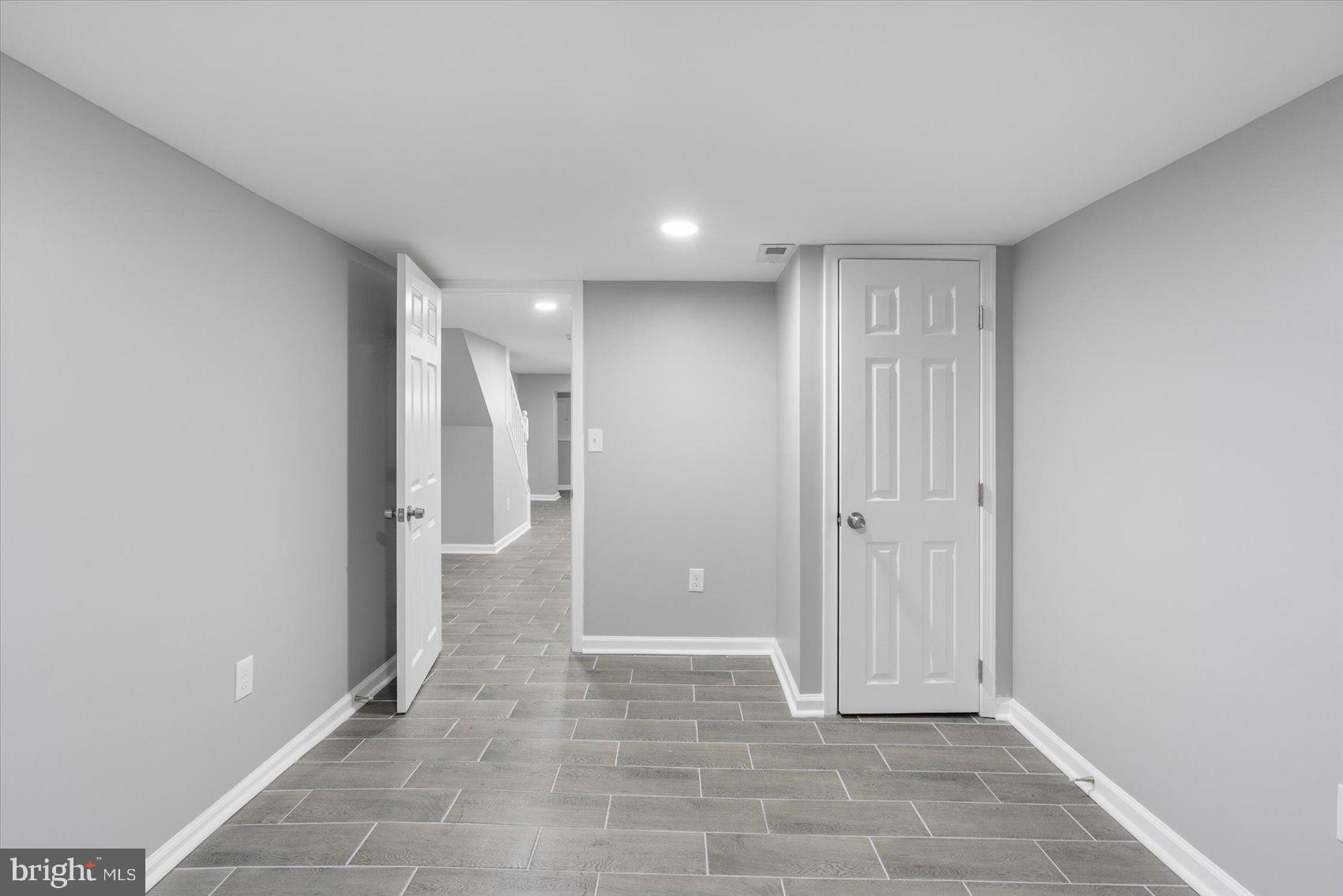 EAST BALTIMORE MIDWAY - Residential