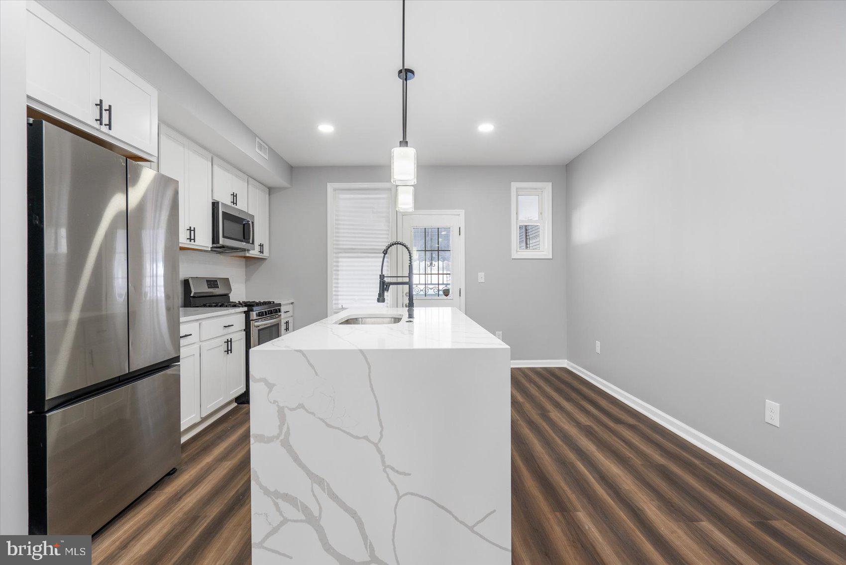 EAST BALTIMORE MIDWAY - Residential