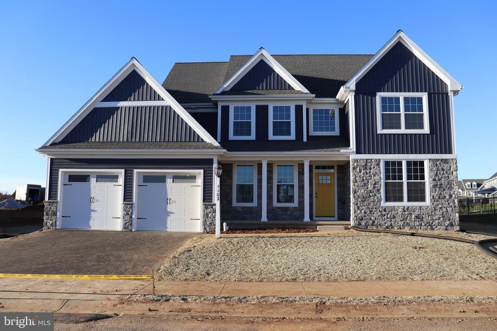 Photo of 1102 Whitemarsh Drive #79, Lancaster, PA 17601 (MLS # PALA2035440)