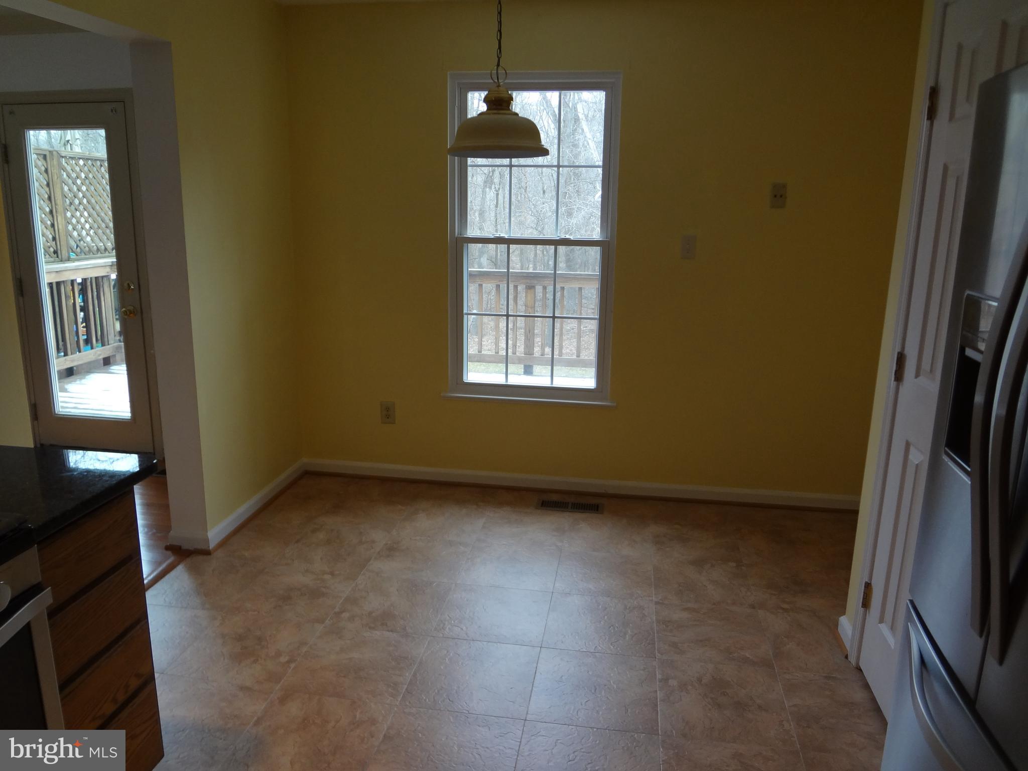 POTOMAC LAKES - Residential Lease