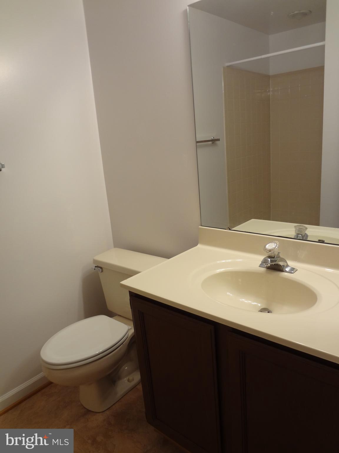 POTOMAC LAKES - Residential Lease