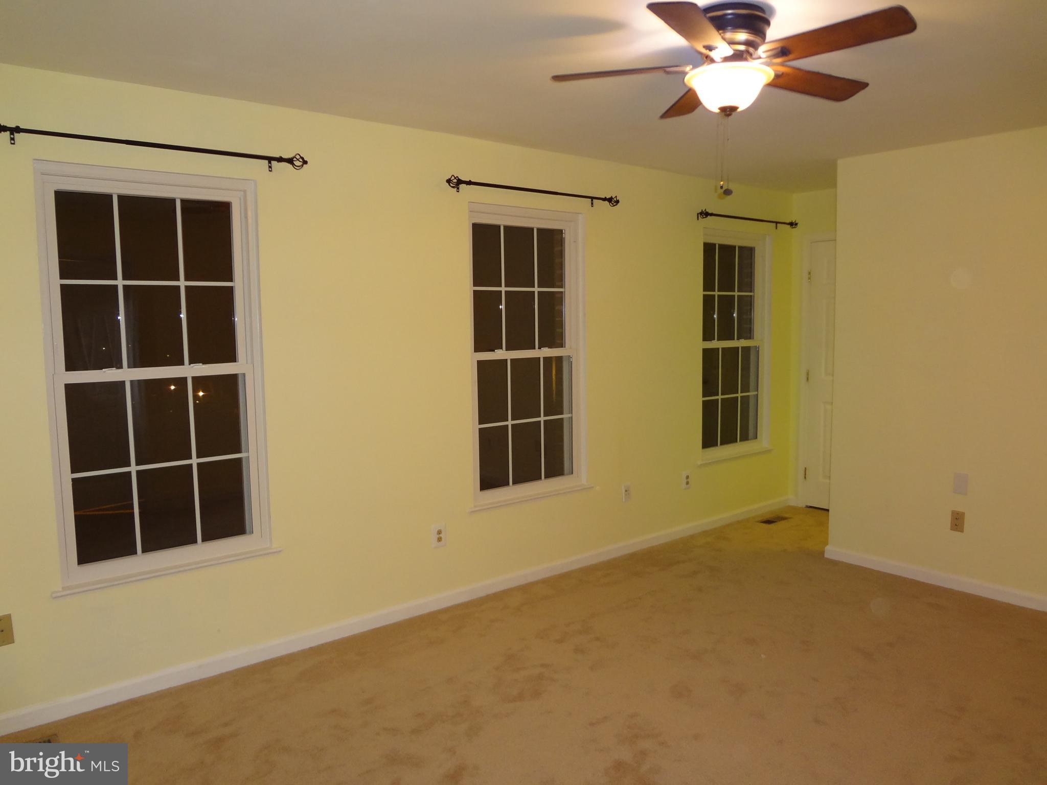 POTOMAC LAKES - Residential Lease