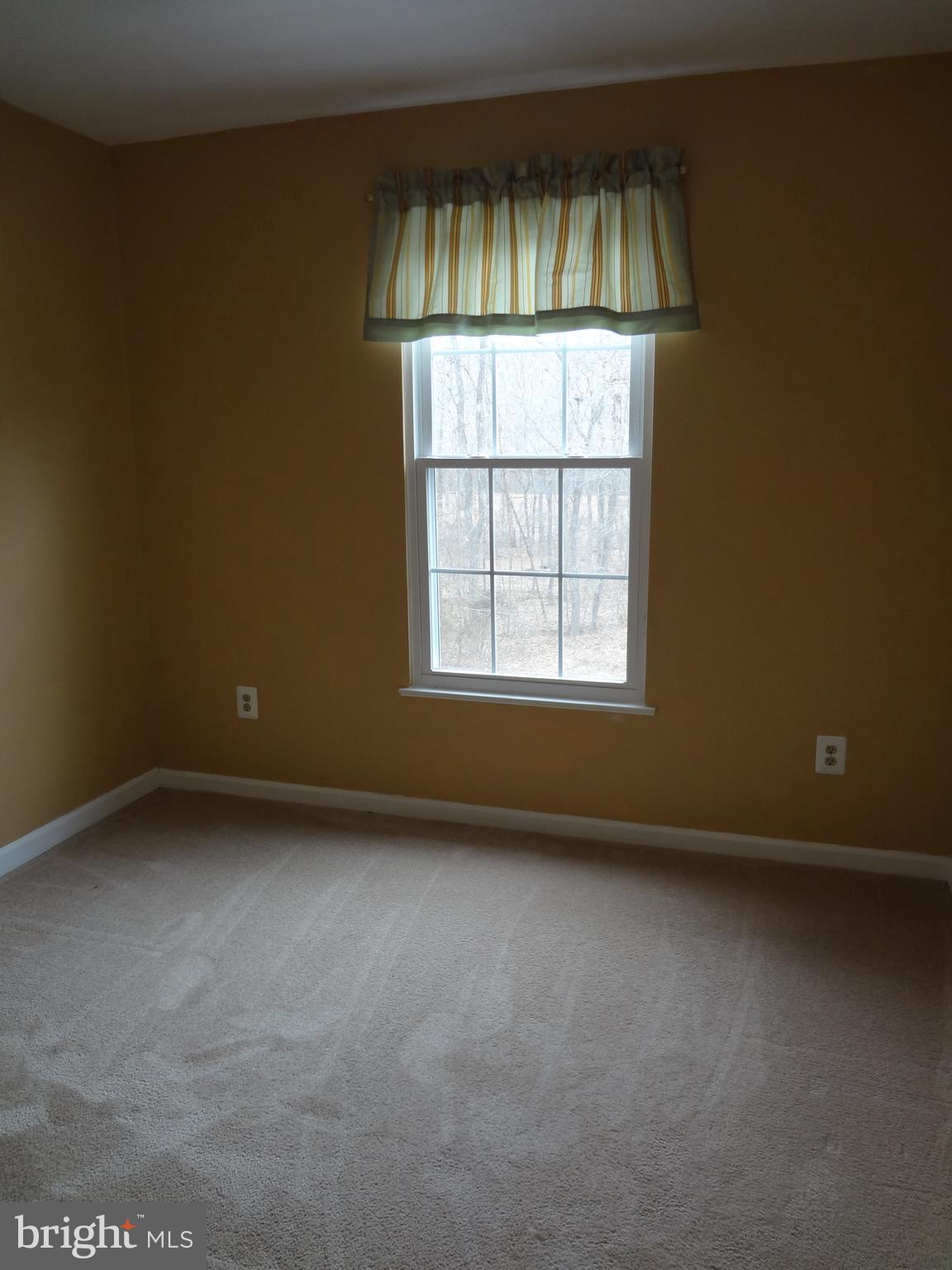 POTOMAC LAKES - Residential Lease