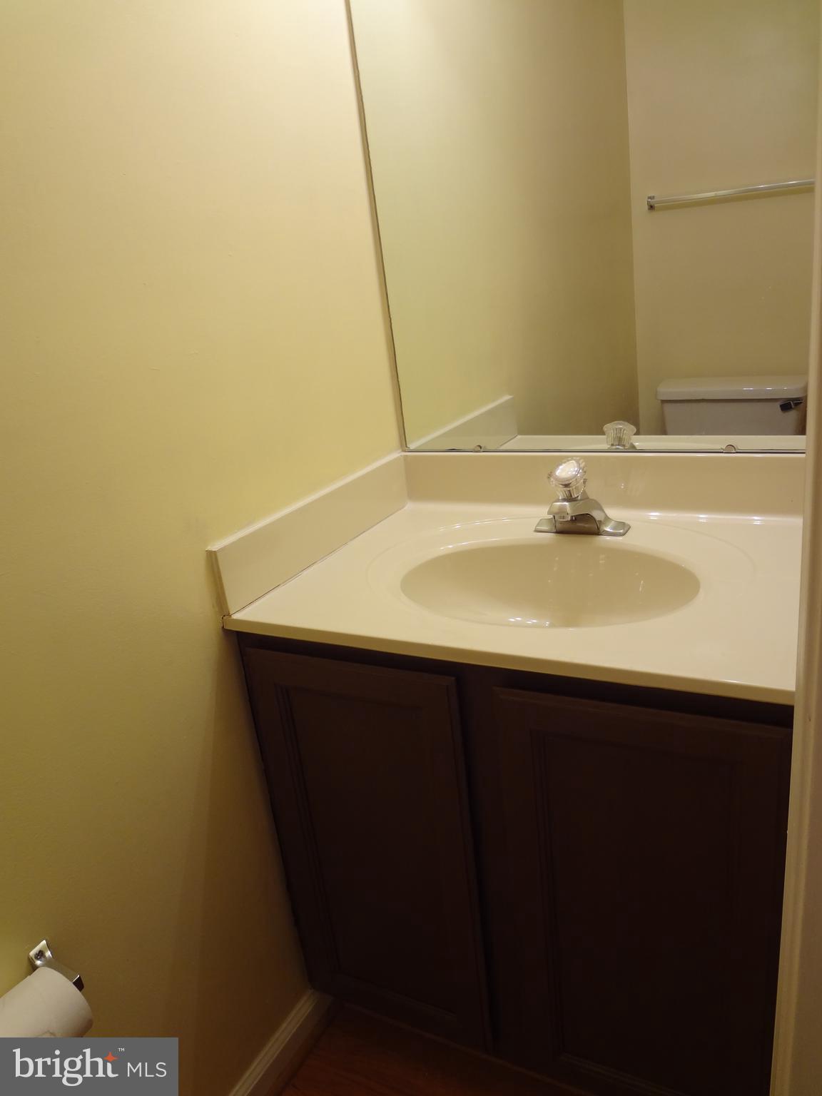 POTOMAC LAKES - Residential Lease