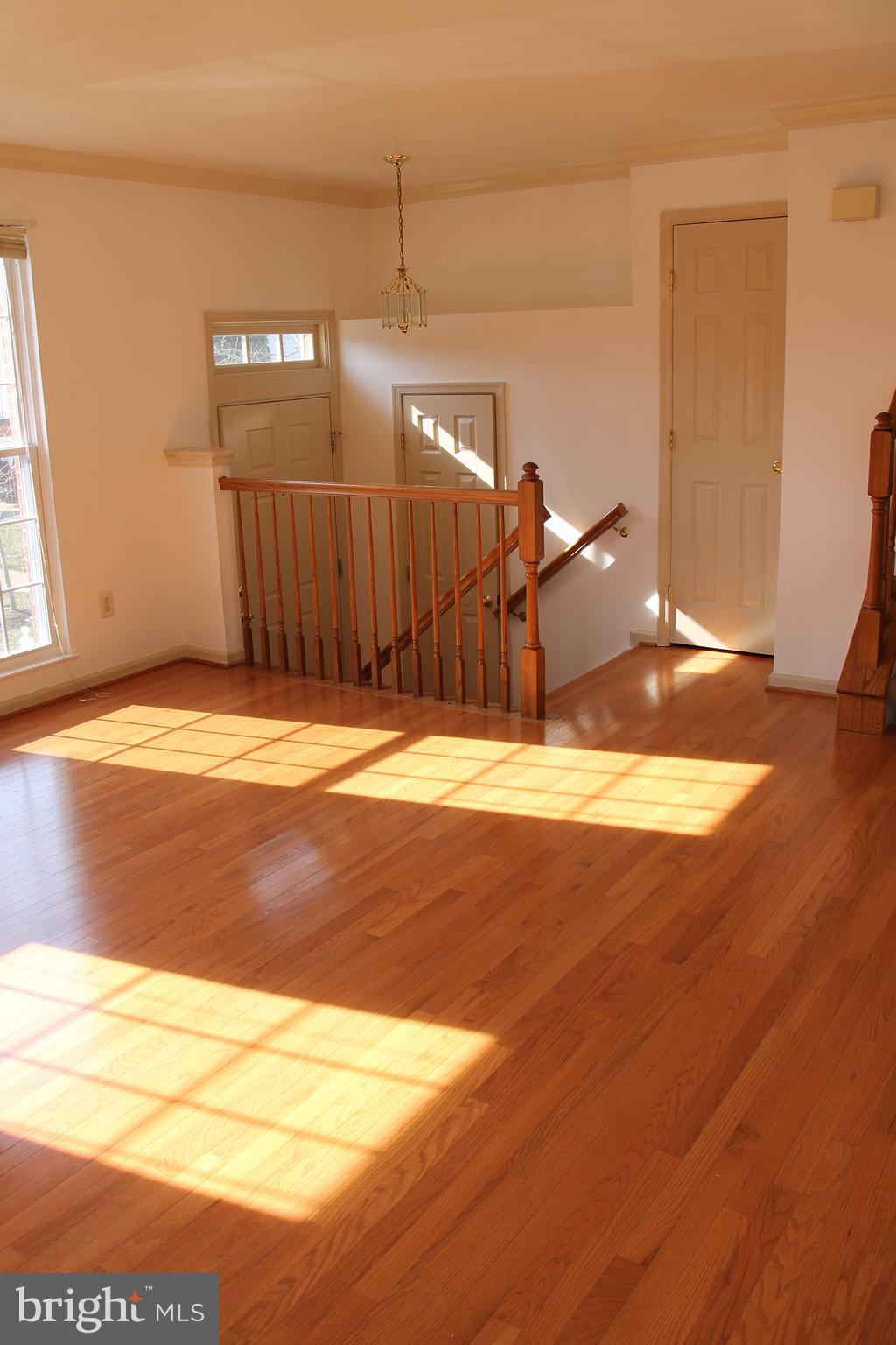 POTOMAC LAKES - Residential Lease