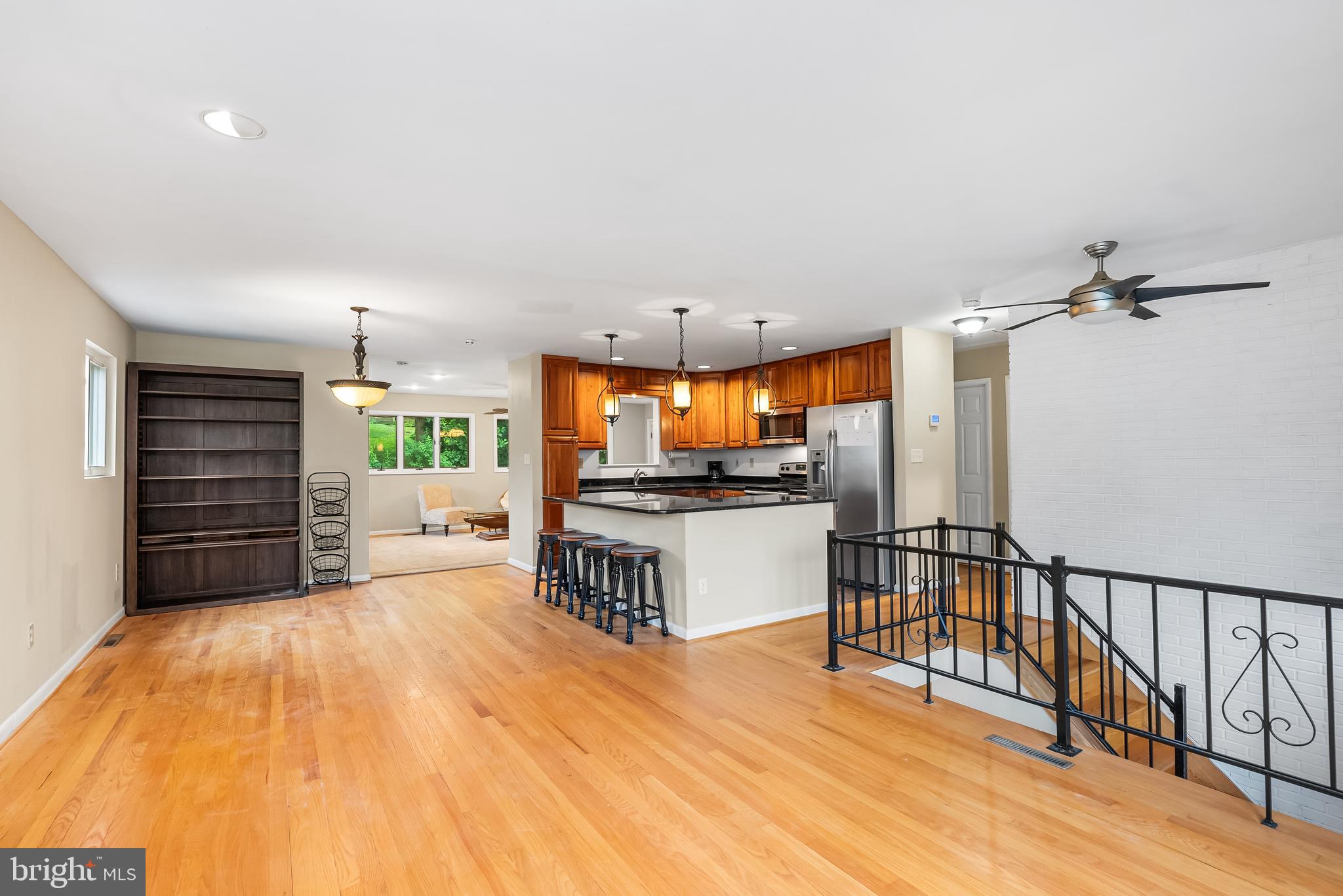 1157 PINE TREE DRIVE