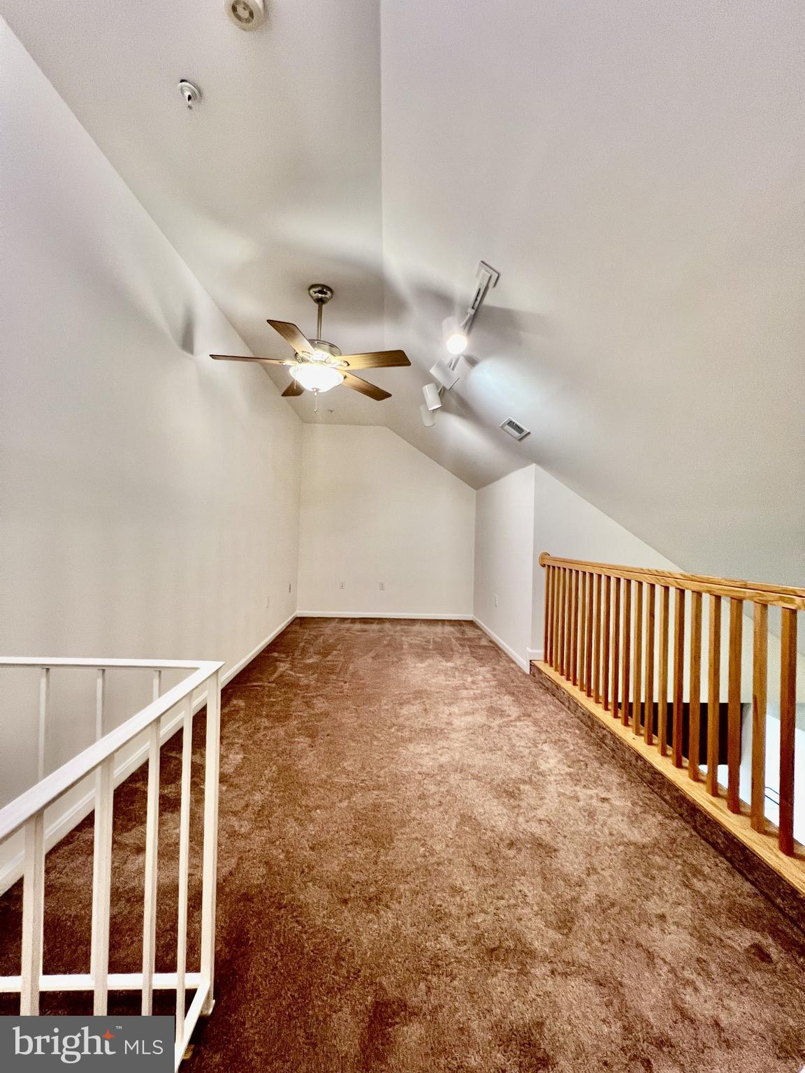 LAKE POINTE AT TOWN CENTER - Residential Lease