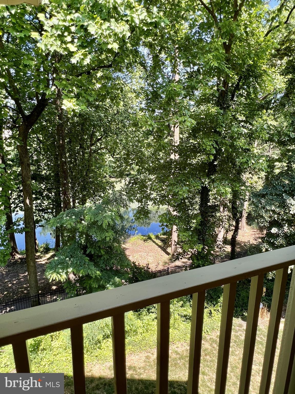 LAKE POINTE AT TOWN CENTER - Residential Lease