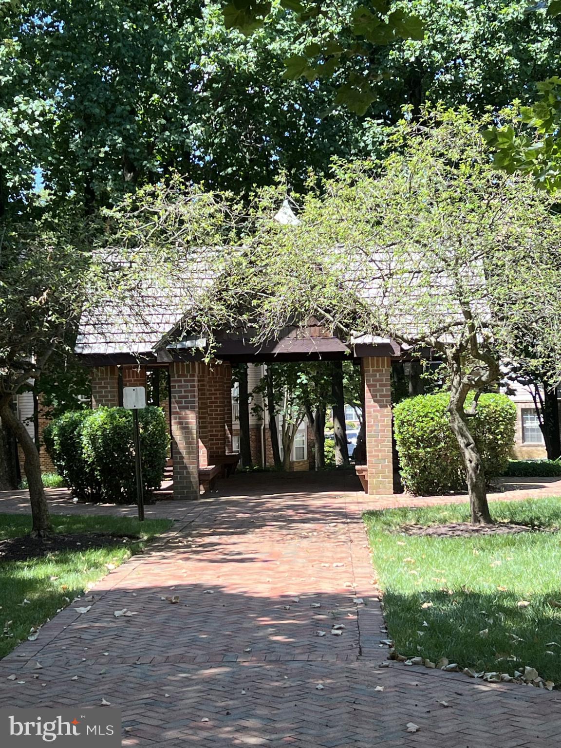 LAKE POINTE AT TOWN CENTER - Residential Lease