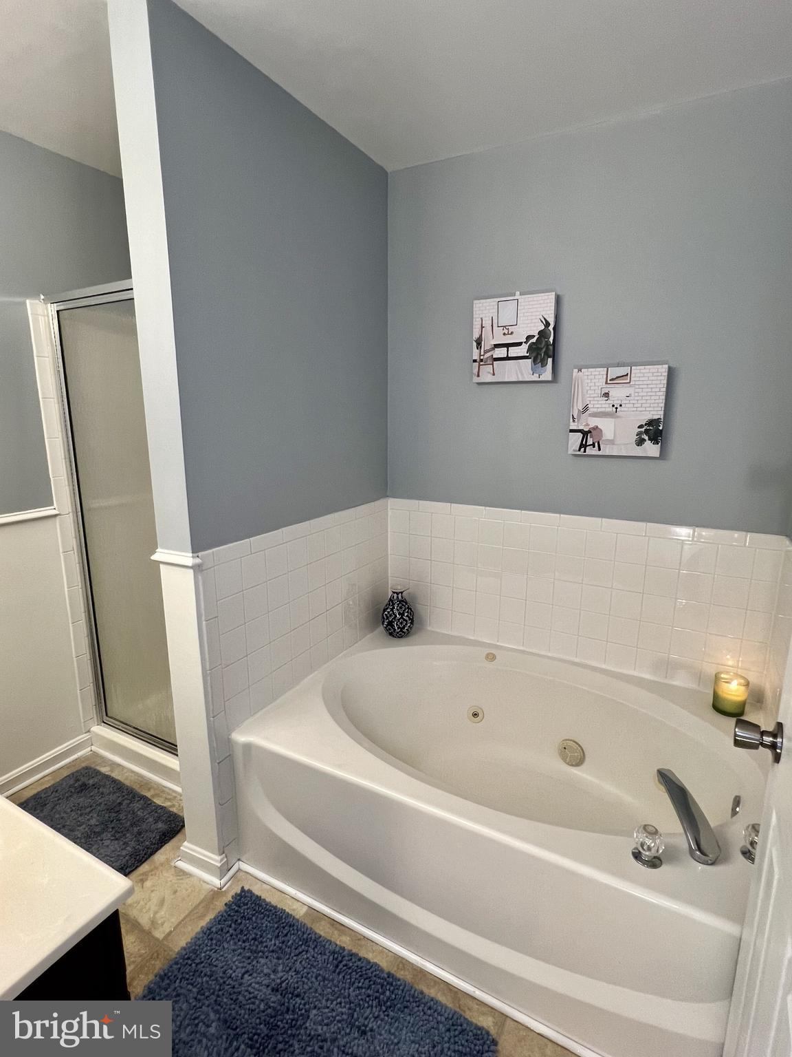 LAKE POINTE AT TOWN CENTER - Residential Lease