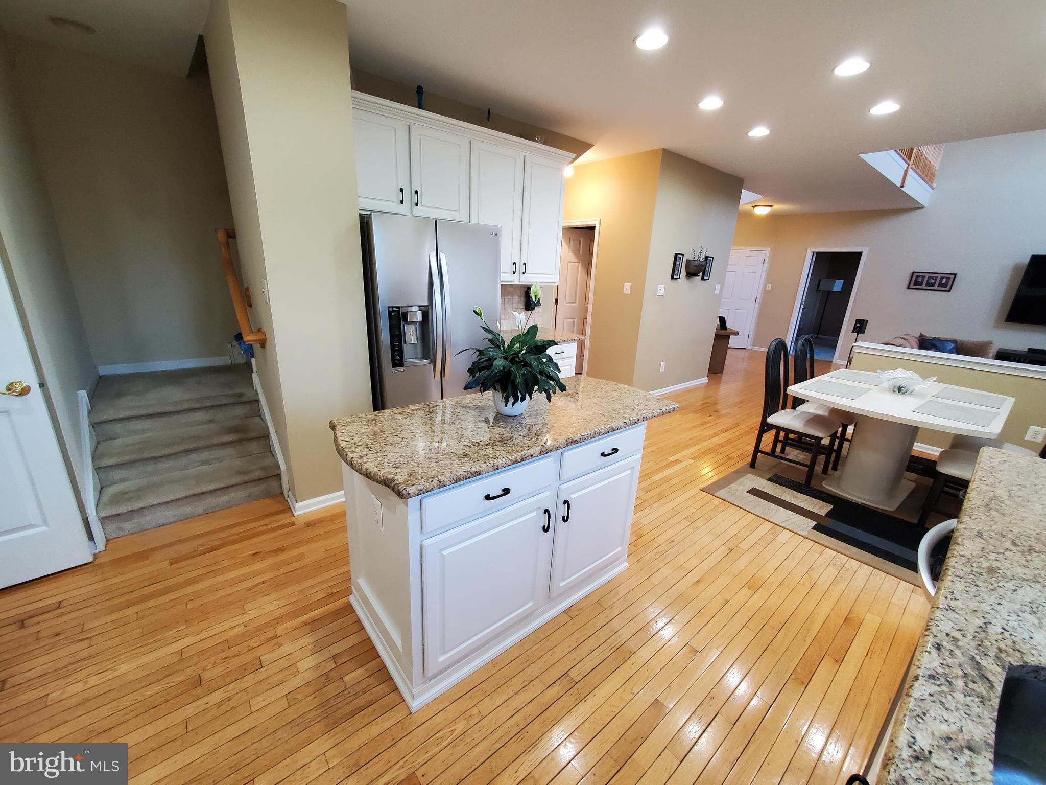 NORTHAMPTON CROSSG - Residential