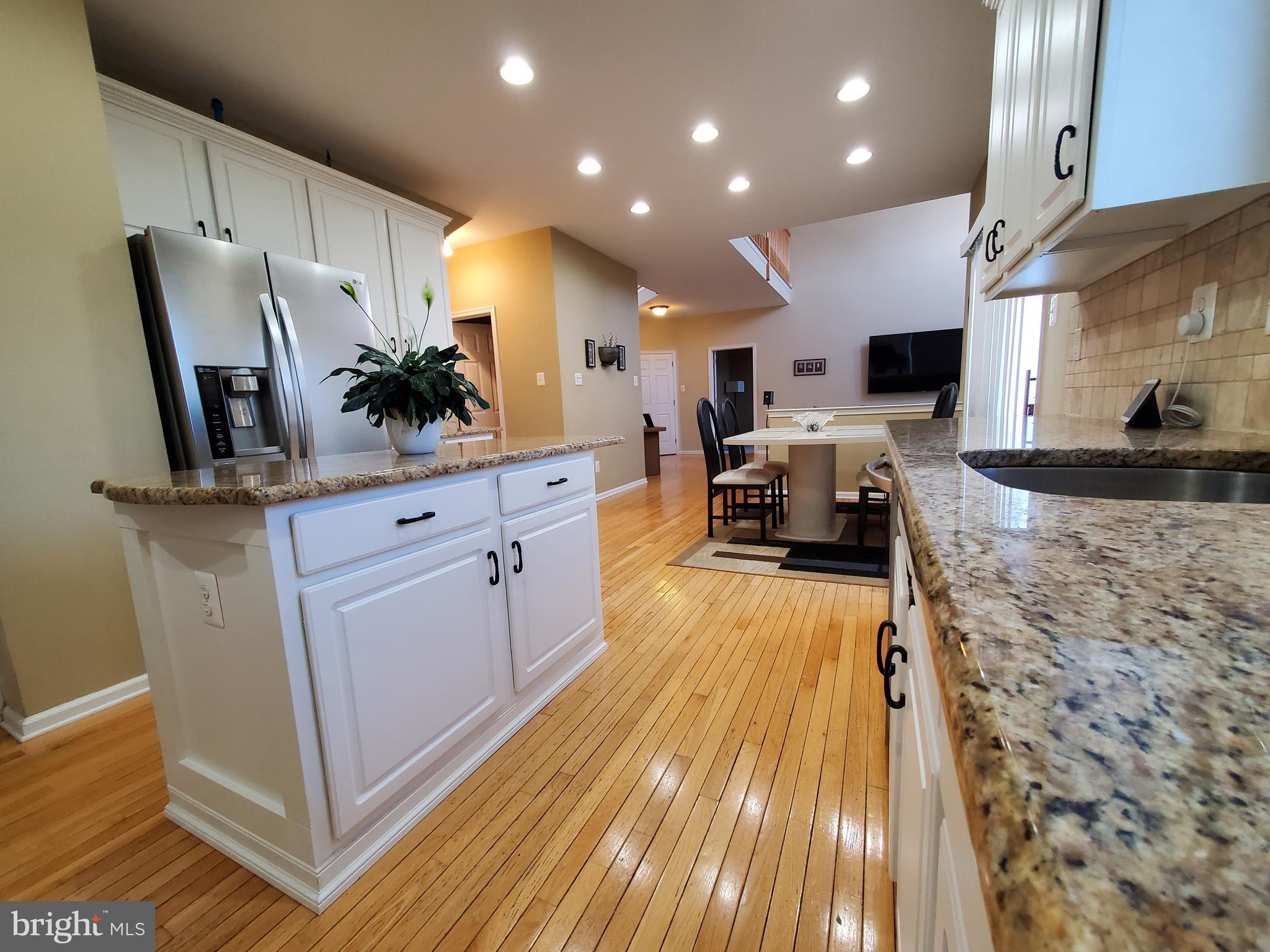 NORTHAMPTON CROSSG - Residential