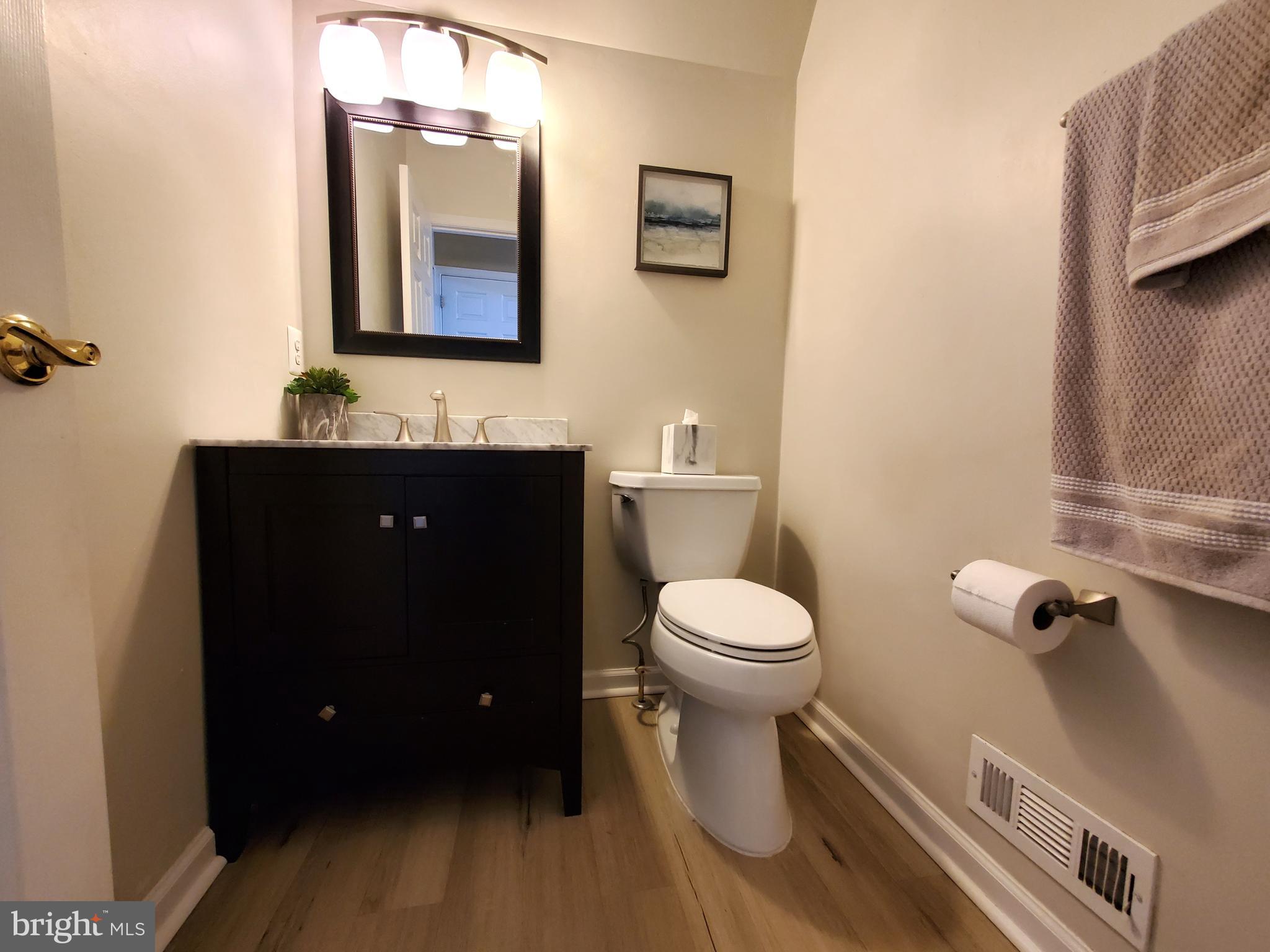 NORTHAMPTON CROSSG - Residential