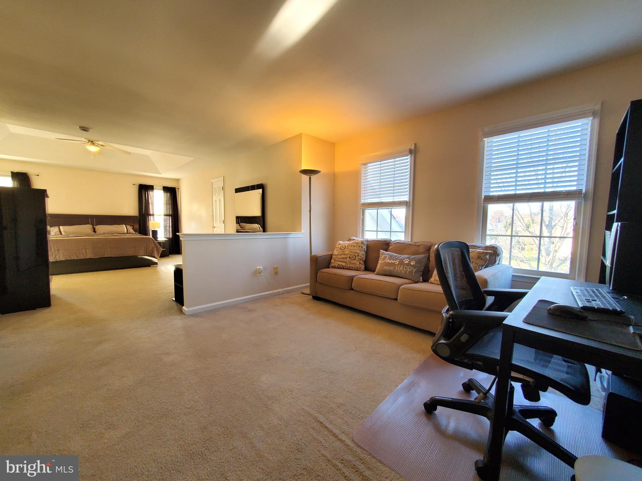 NORTHAMPTON CROSSG - Residential