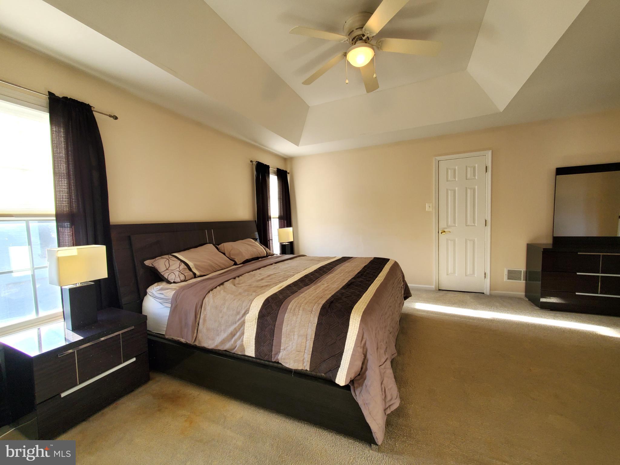 NORTHAMPTON CROSSG - Residential