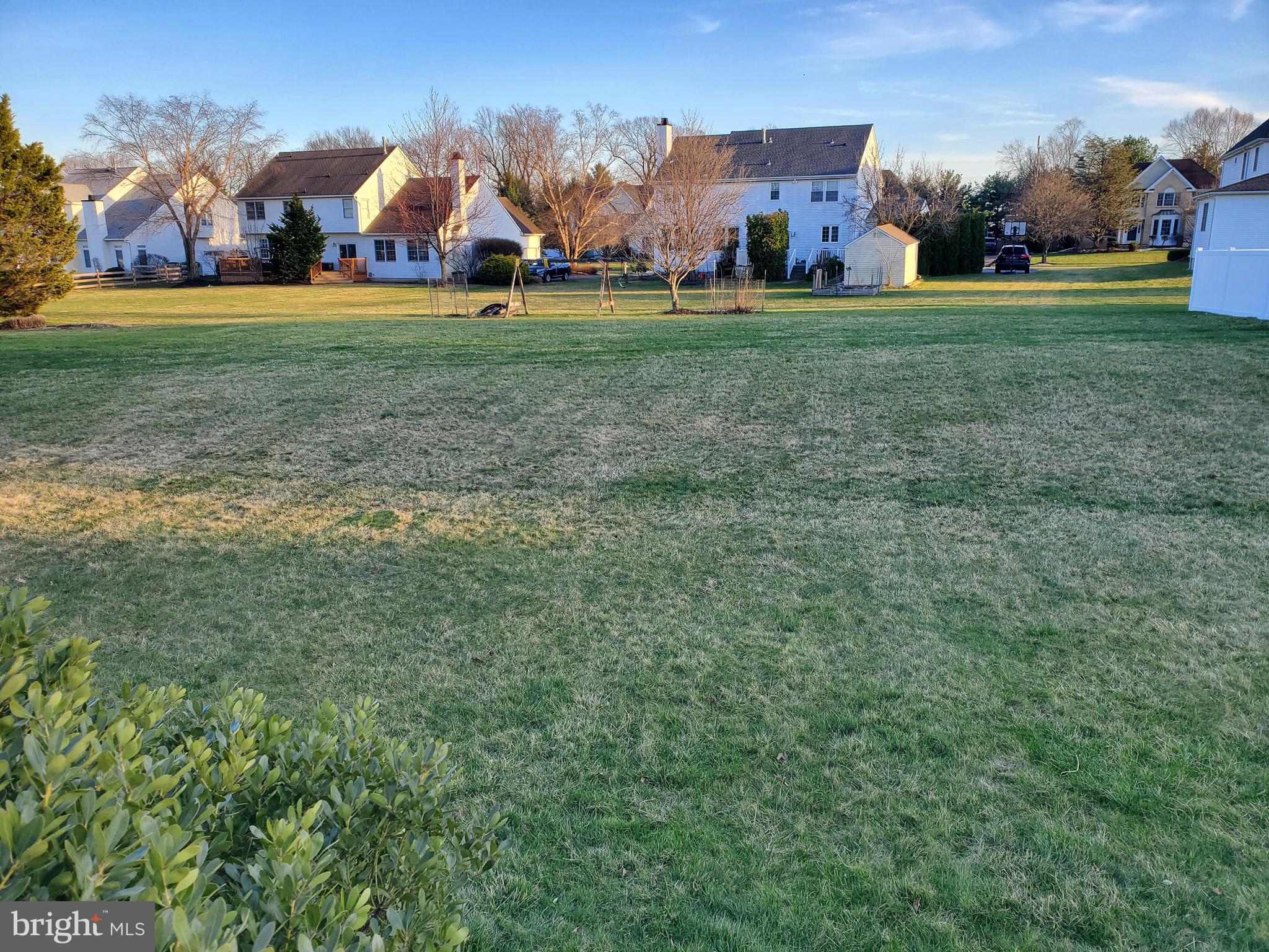 NORTHAMPTON CROSSG - Residential