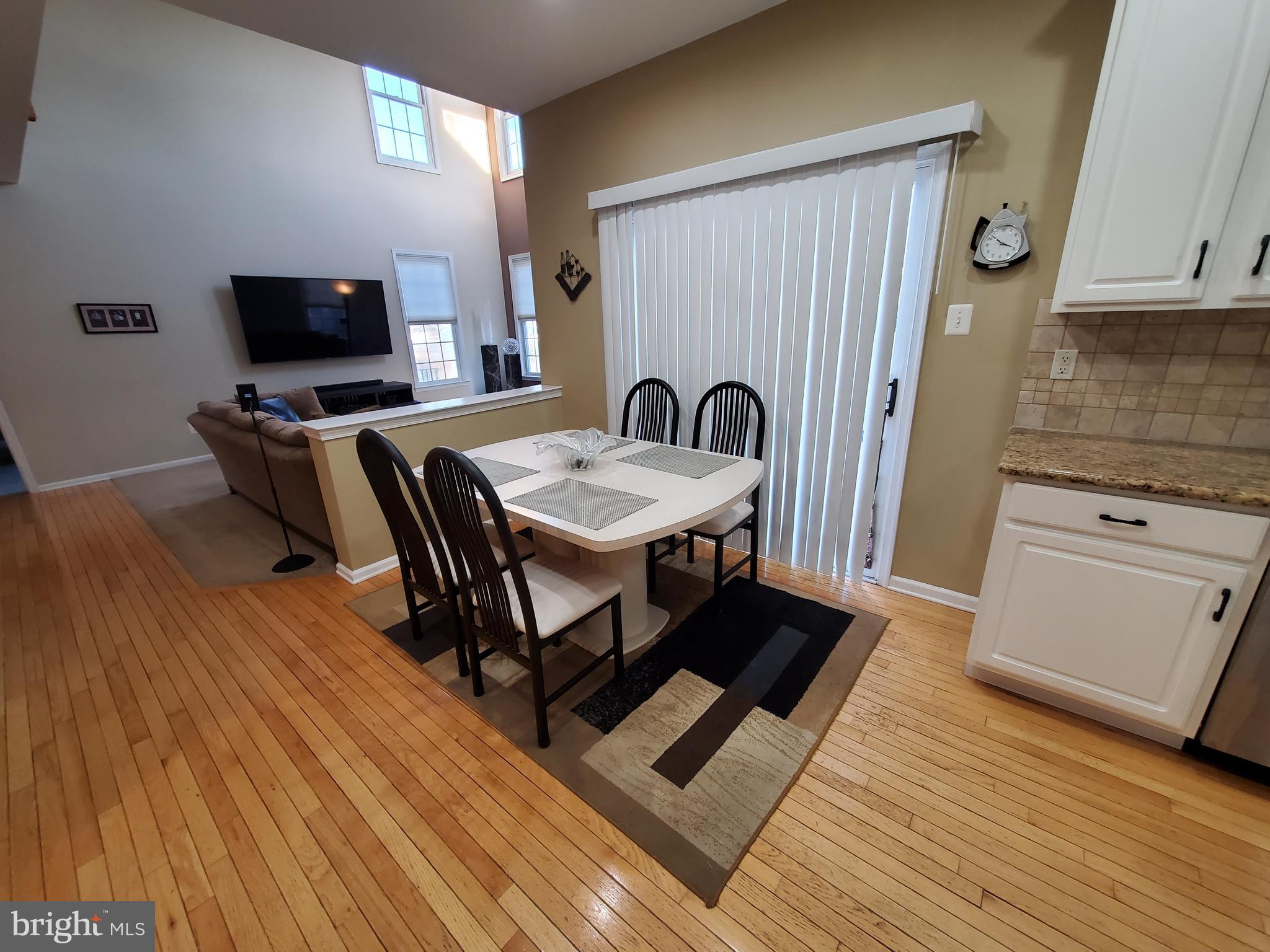 NORTHAMPTON CROSSG - Residential